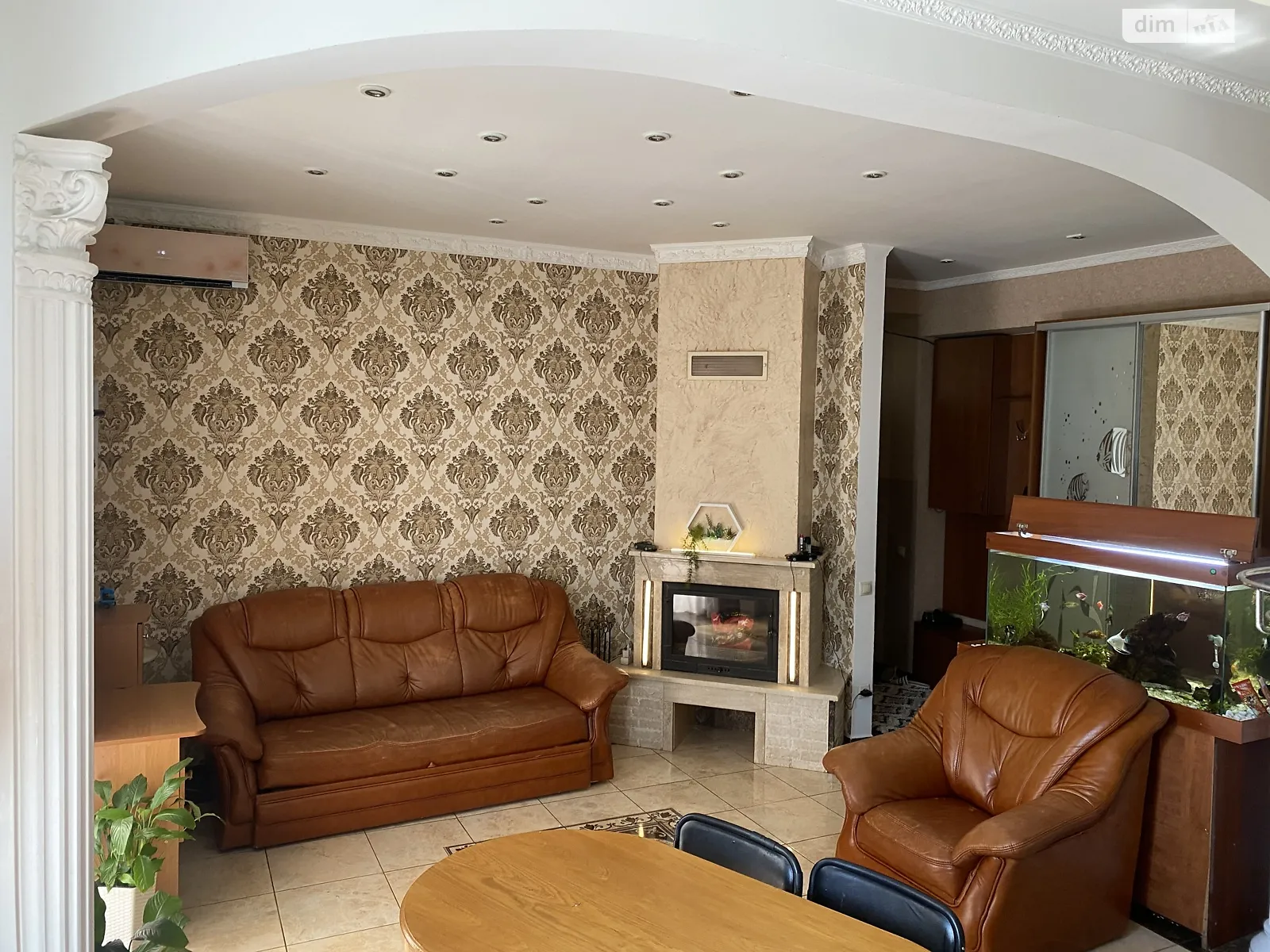 Продается 2-комнатная квартира 60 кв. м в Ужгороде, ул. Рабочая - фото 1