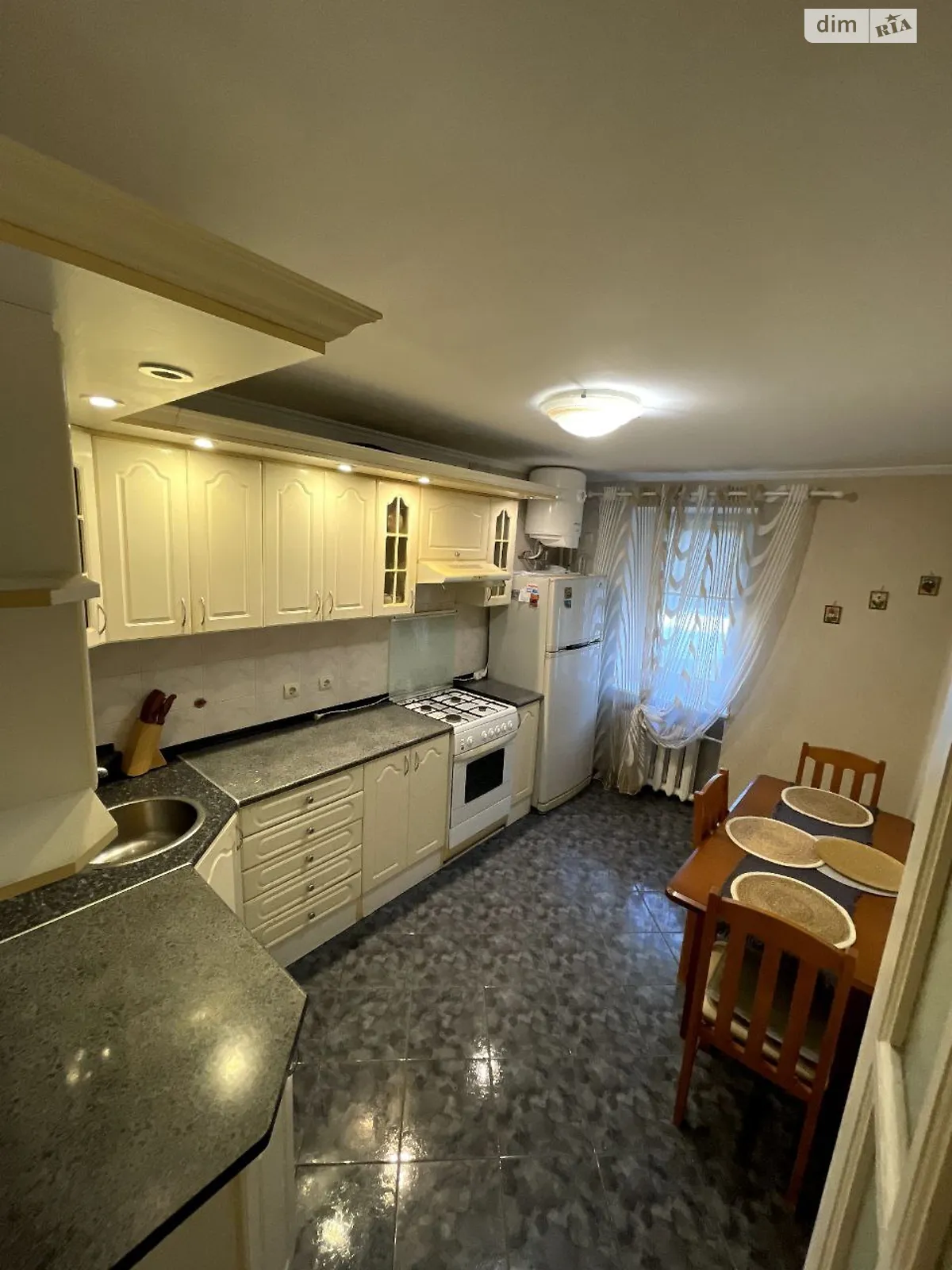 Сдается в аренду 2-комнатная квартира 60 кв. м в Одессе, ул. Алексея Вадатурского(Маршала Малиновского), 55/1 - фото 1