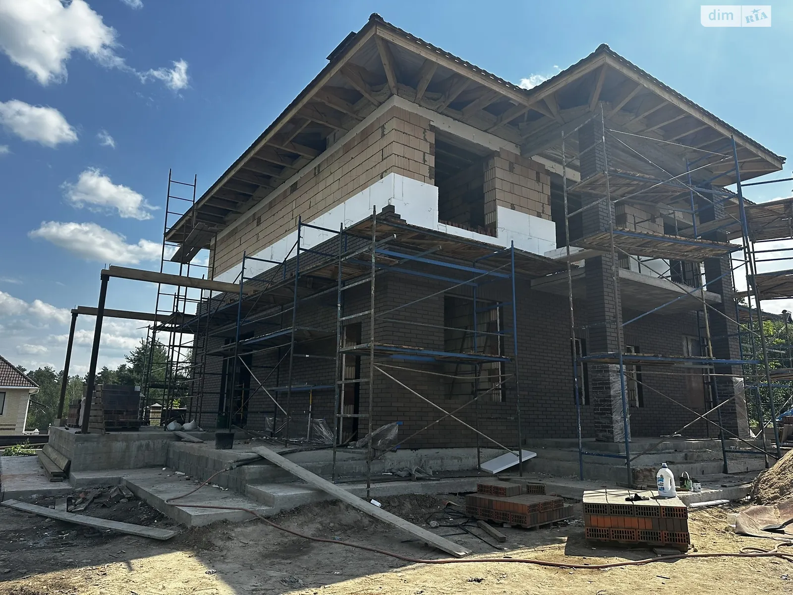 Продается дом на 2 этажа 250 кв. м с балконом, цена: 350000 $ - фото 1