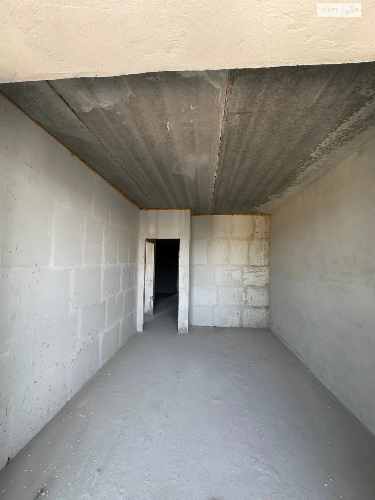 Продается 2-комнатная квартира 76.7 кв. м в Ивано-Франковске, ул. Княгинин, 44 - фото 1