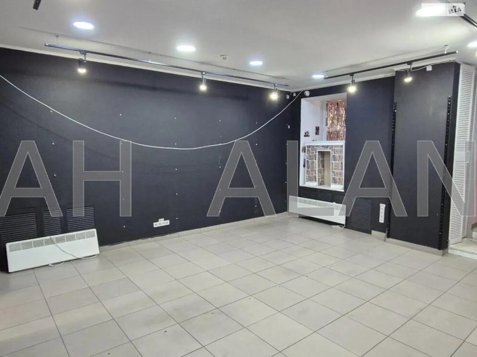 Сдается в аренду помещения свободного назначения 100 кв. м в 3-этажном здании, цена: 80000 грн - фото 1