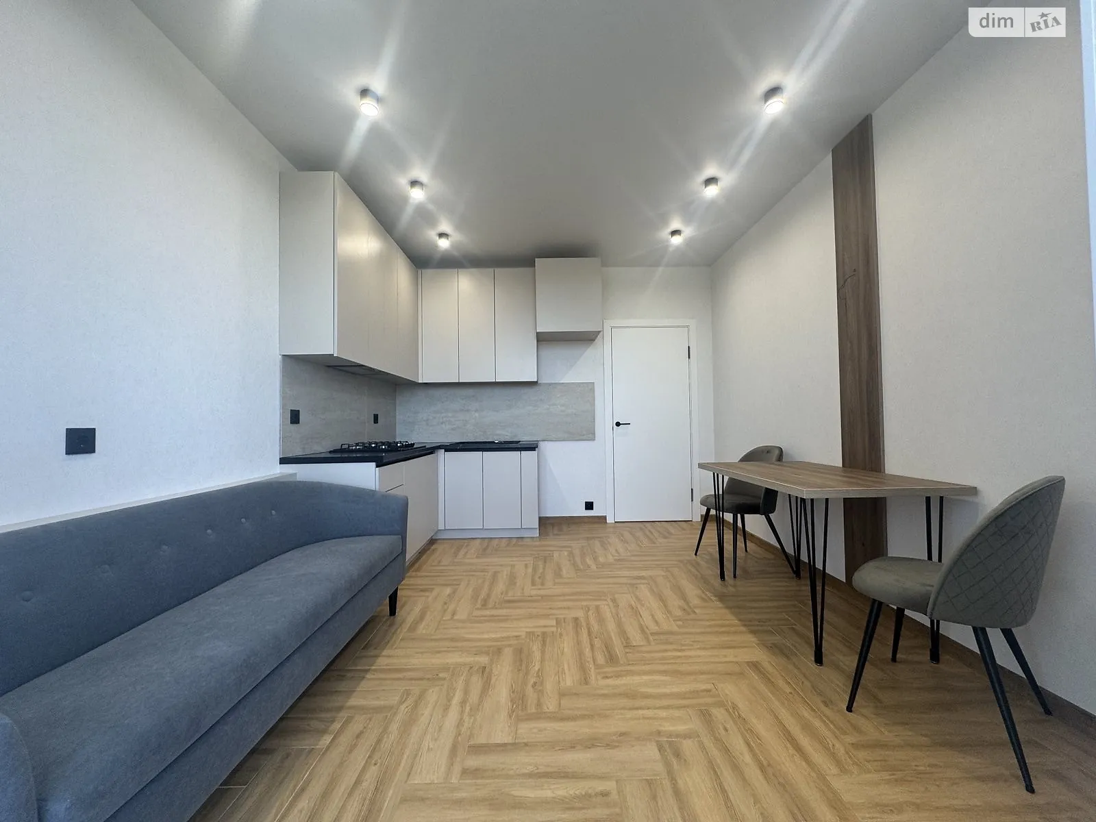 Продается 1-комнатная квартира 46.9 кв. м в Хмельницком, ул. Степана Бандеры, 30А - фото 1