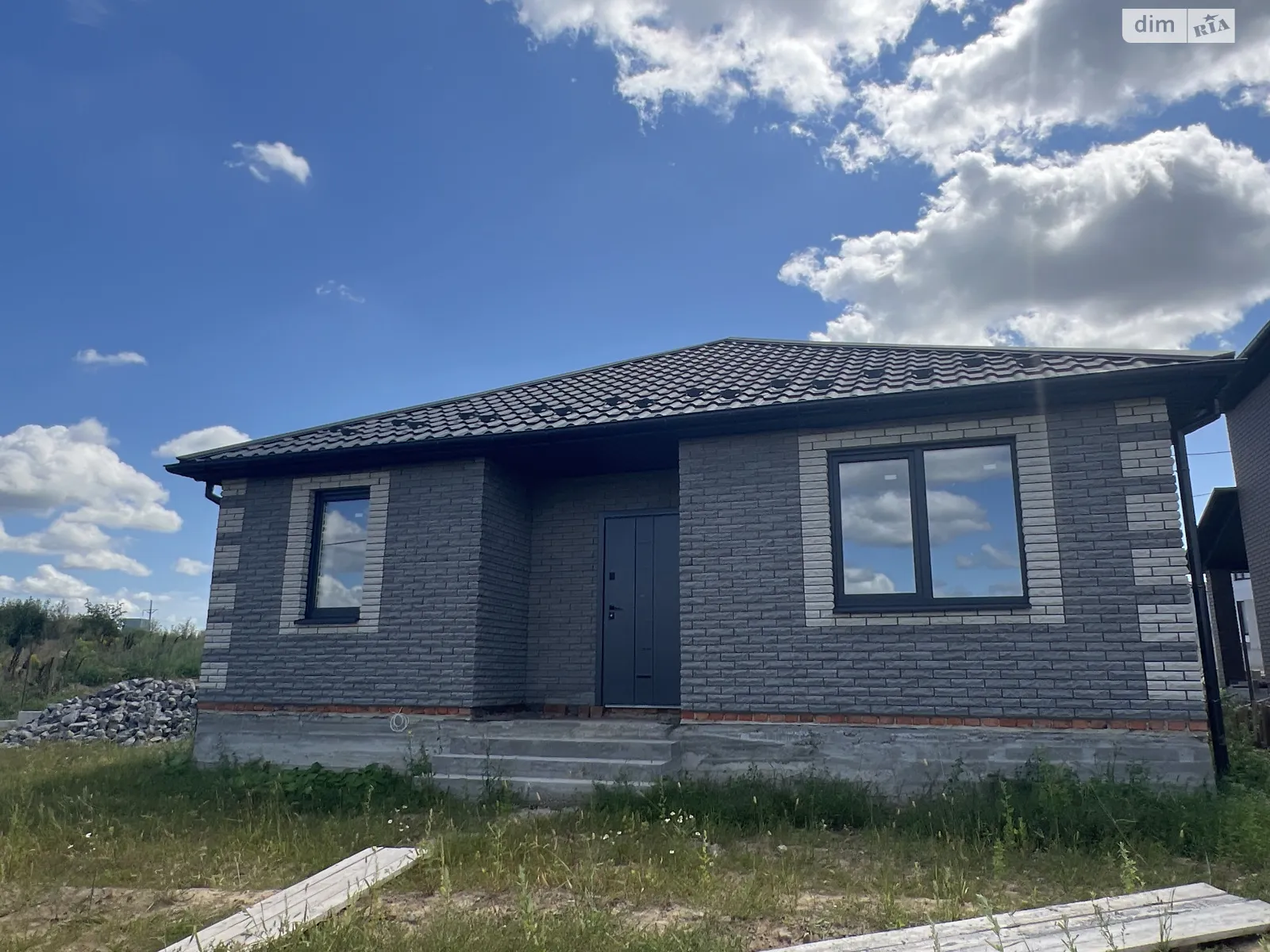 Продается одноэтажный дом 95 кв. м с беседкой, цена: 76000 $ - фото 1