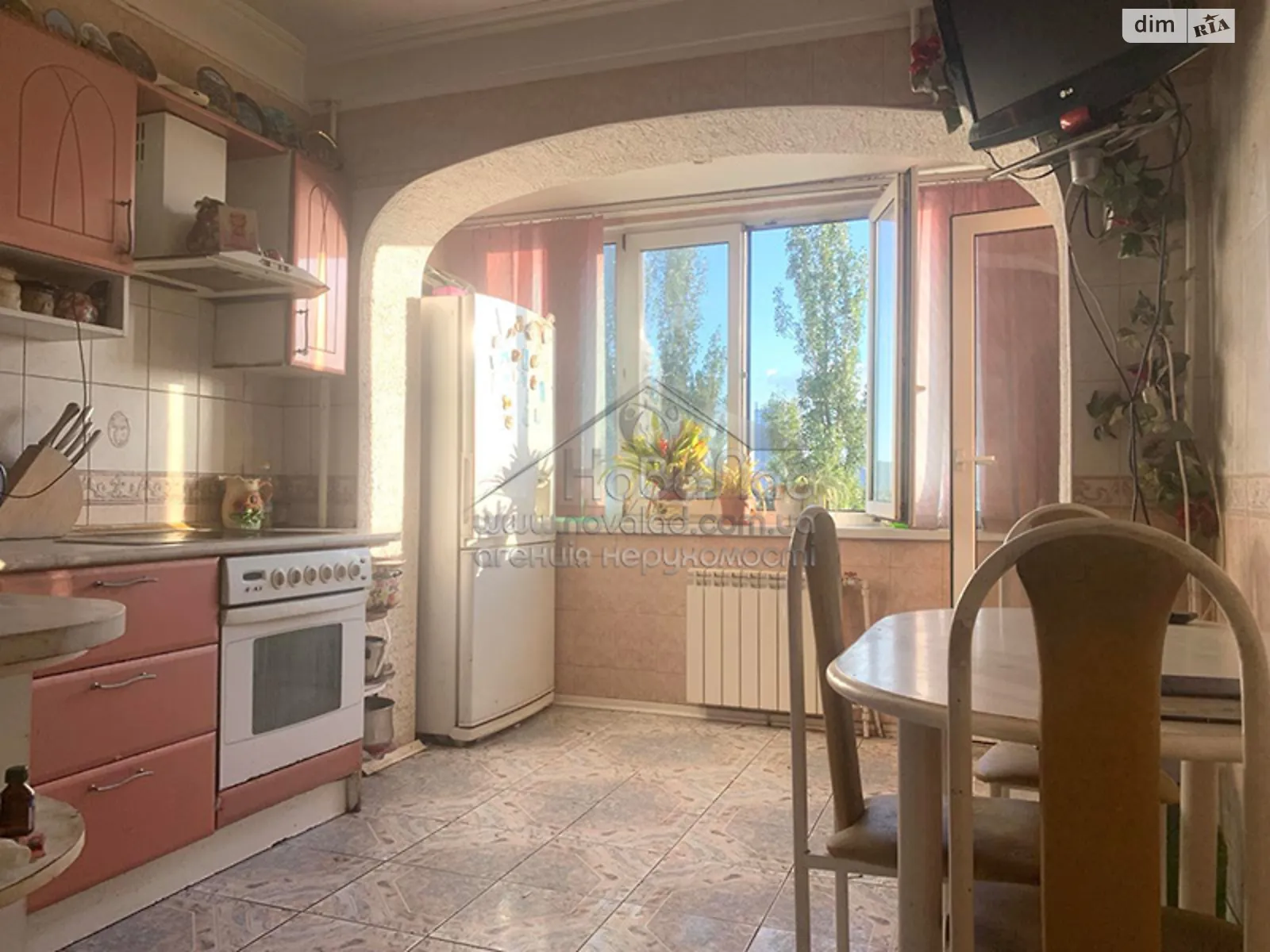 Продается 3-комнатная квартира 72 кв. м в Киеве, ул. Березняковская, 14А - фото 1