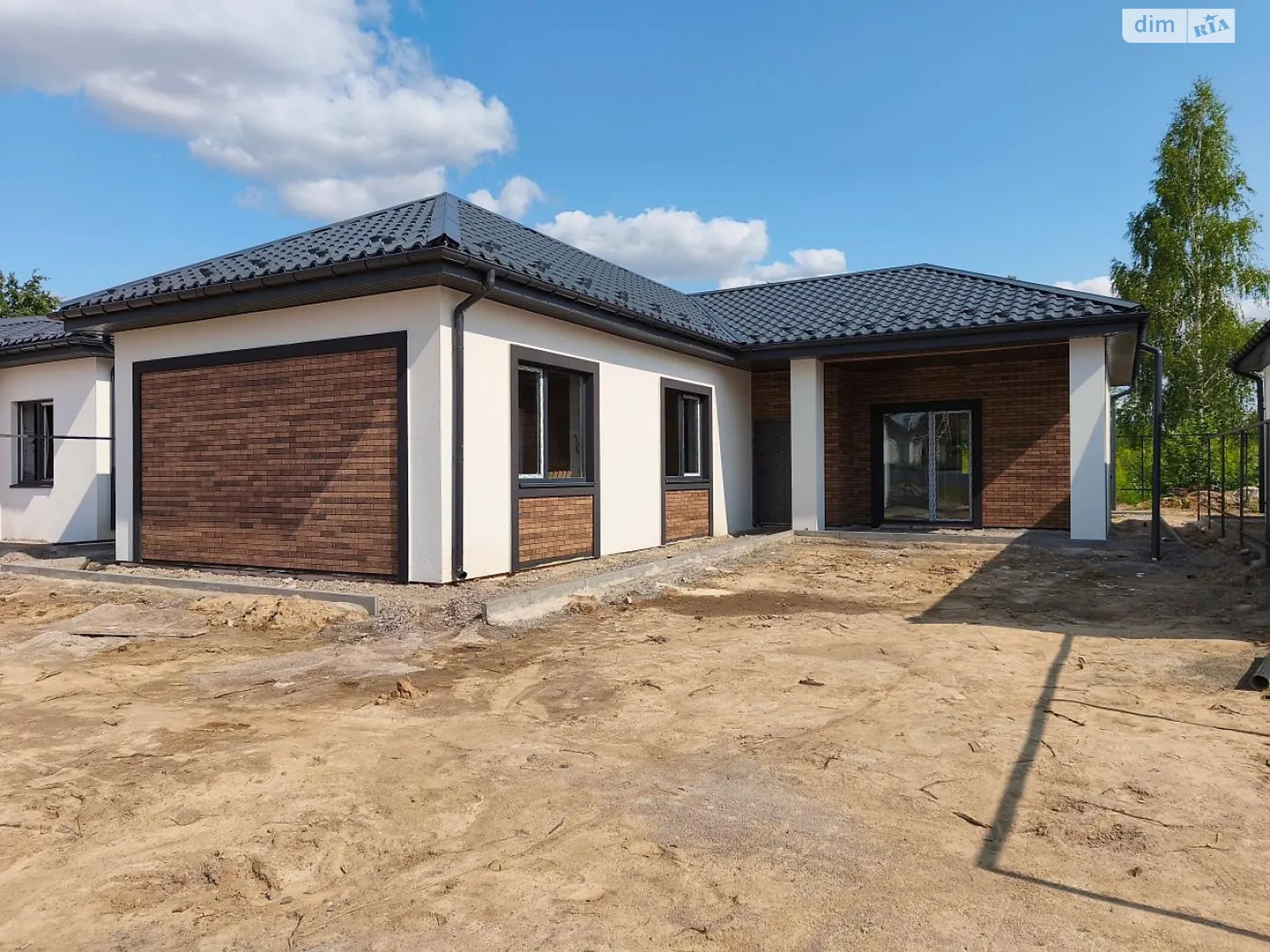 Продается одноэтажный дом 125 кв. м с подвалом, цена: 100000 $ - фото 1