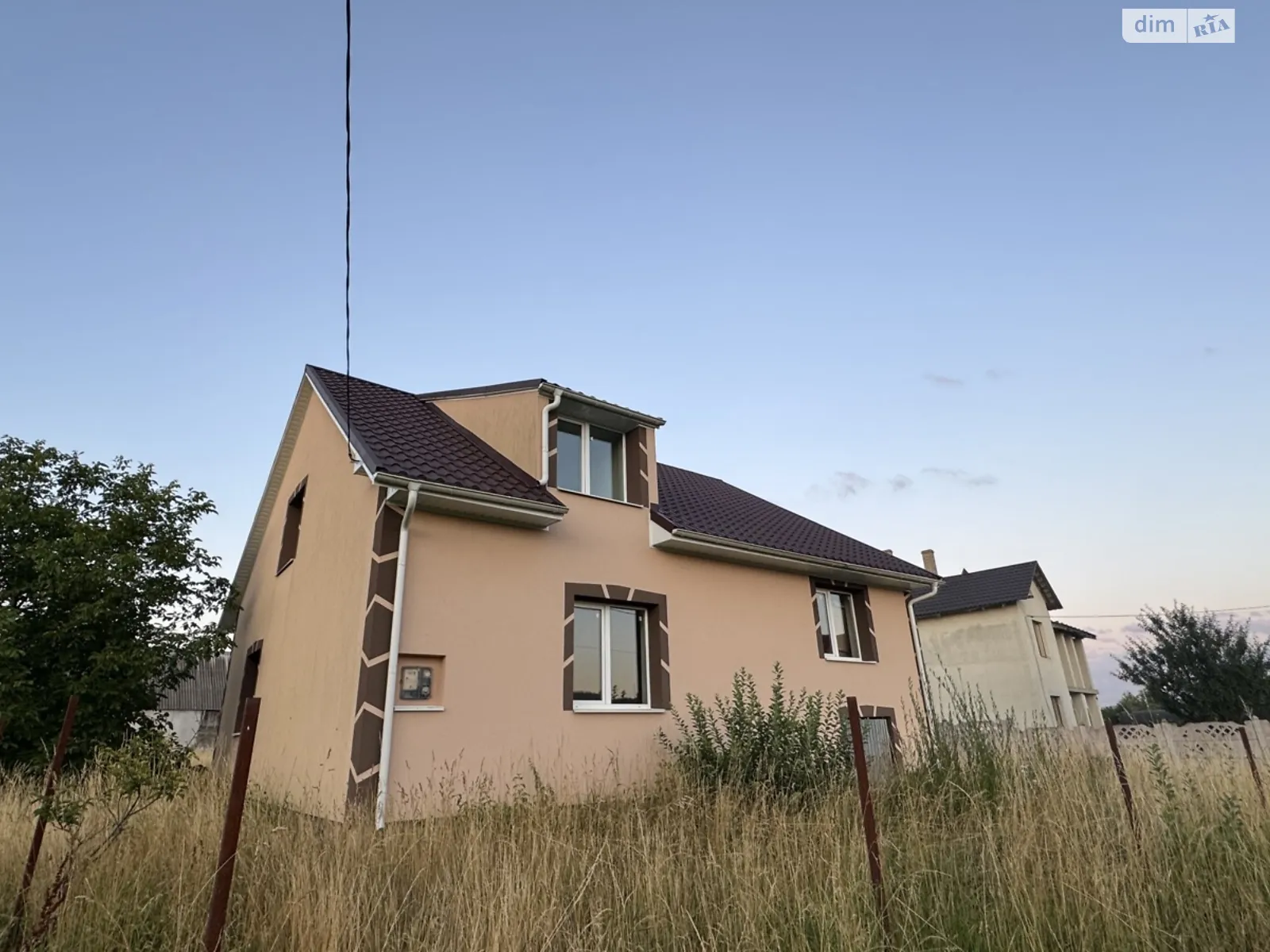 Продается дом на 2 этажа 194 кв. м с участком, цена: 60000 $ - фото 1