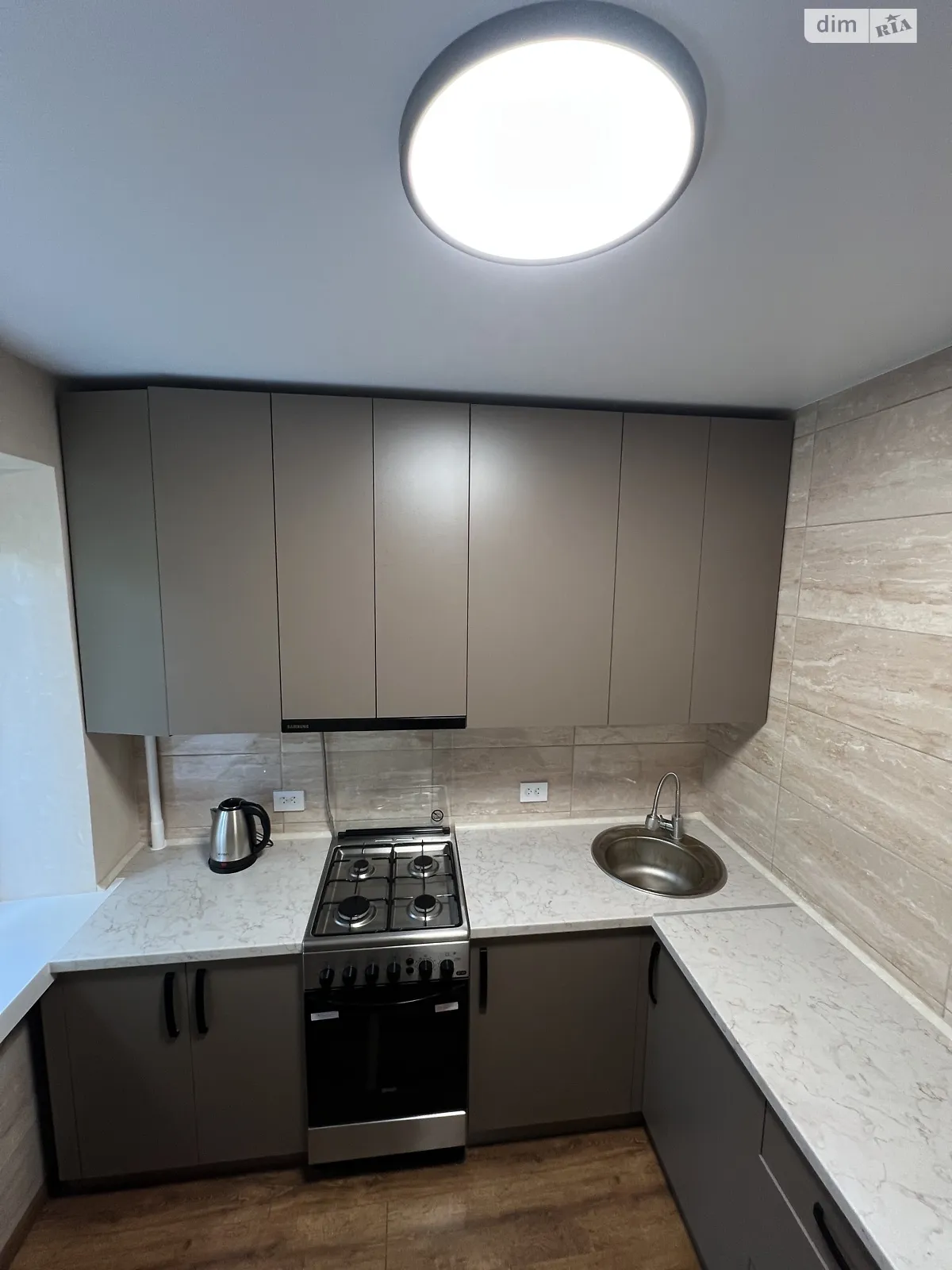 Продается 2-комнатная квартира 44.8 кв. м в Ровно, ул. Директории, 6 - фото 1