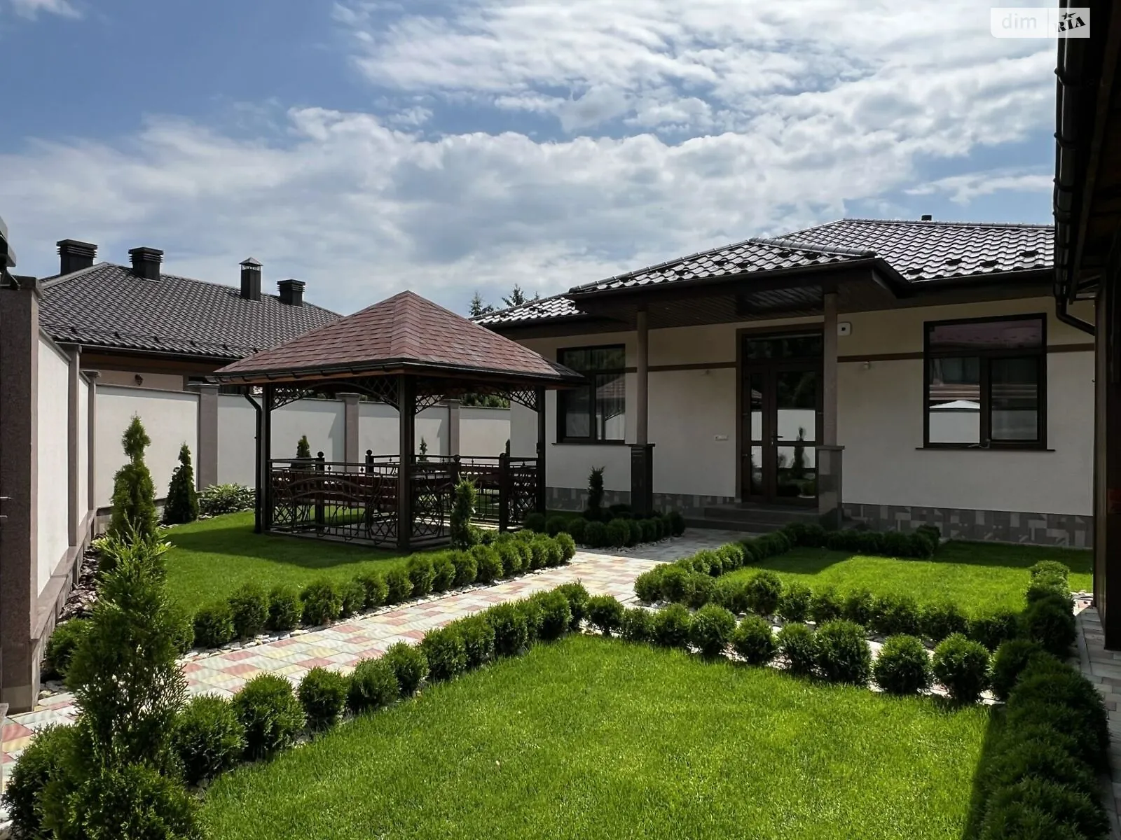 Продается одноэтажный дом 79.9 кв. м с беседкой, цена: 300000 $ - фото 1