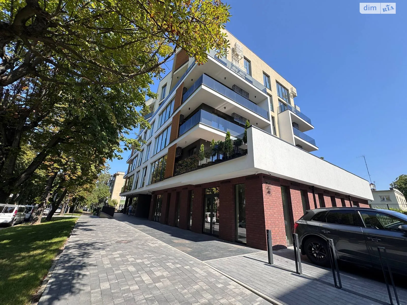 Продається 3-кімнатна квартира 85 кв. м у Львові, вул. Окружна, 43 - фото 1