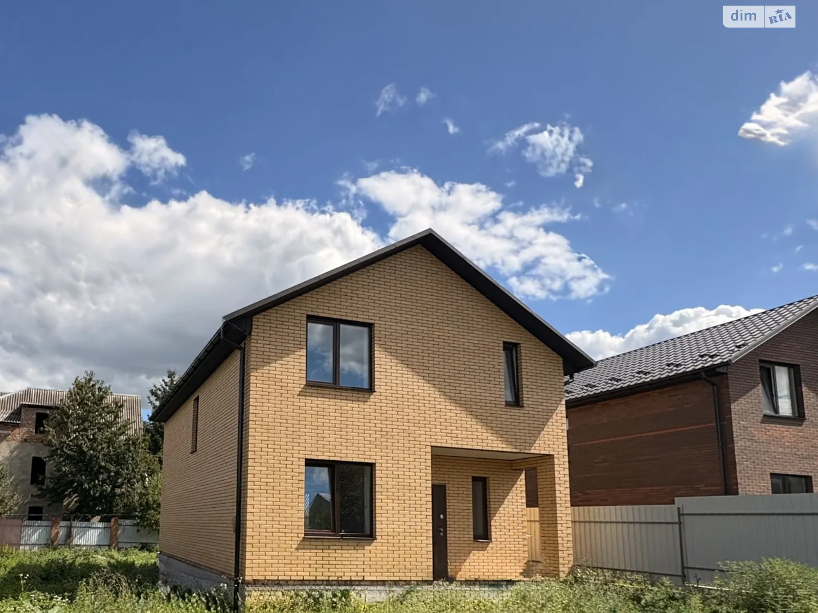 Продается дом на 2 этажа 125 кв. м с верандой, цена: 125000 $ - фото 1