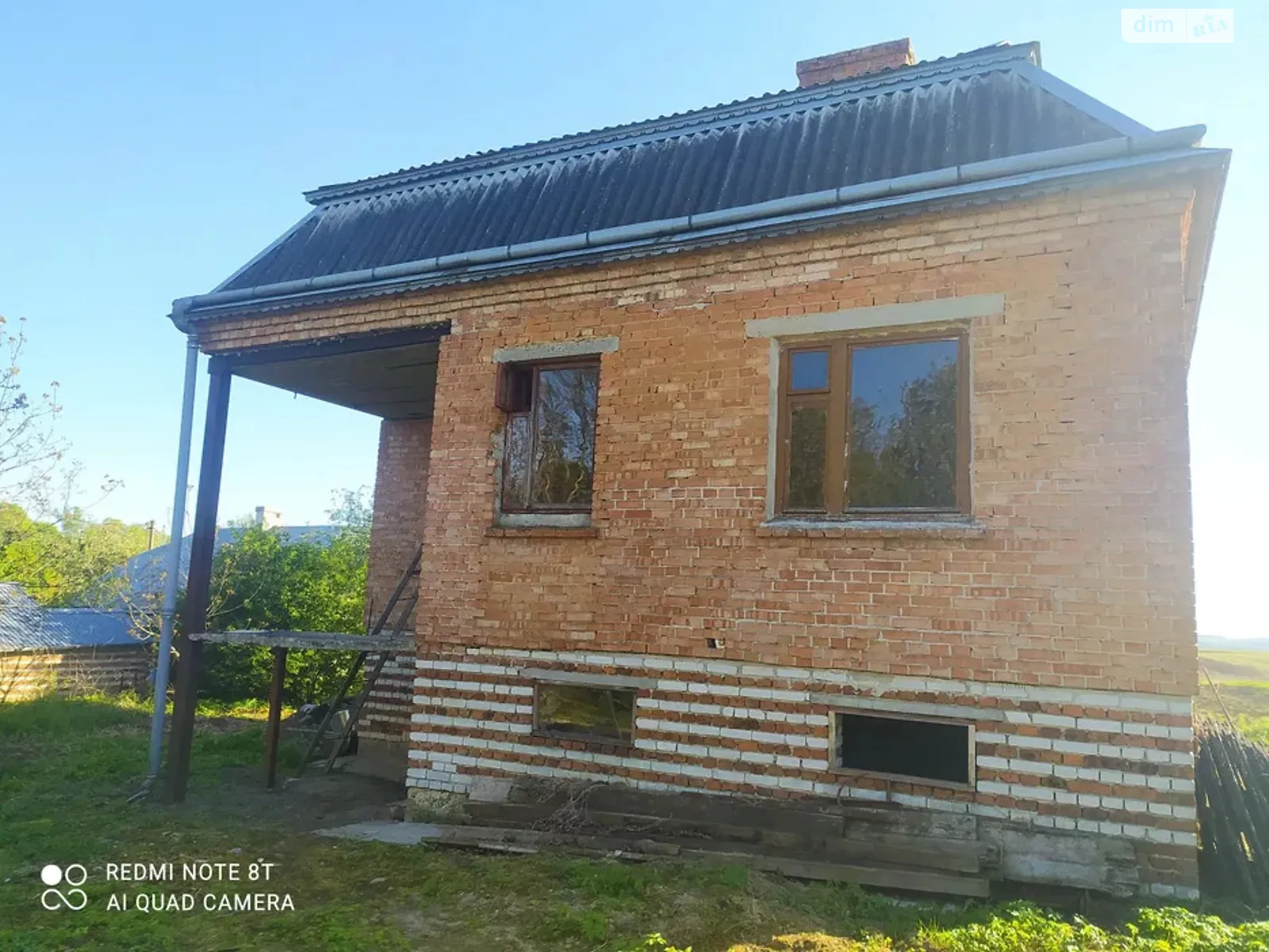 Продается дом на 2 этажа 143 кв. м с гаражом, цена: 37000 $ - фото 1