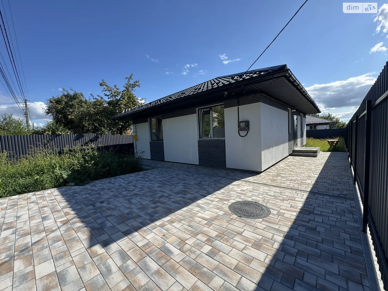 Продається одноповерховий будинок 85 кв. м с басейном, цена: 74999 $ - фото 1