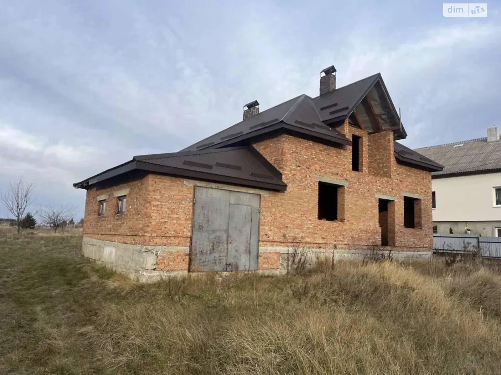 Продается дом на 2 этажа 170 кв. м с гаражом, цена: 47000 $ - фото 1