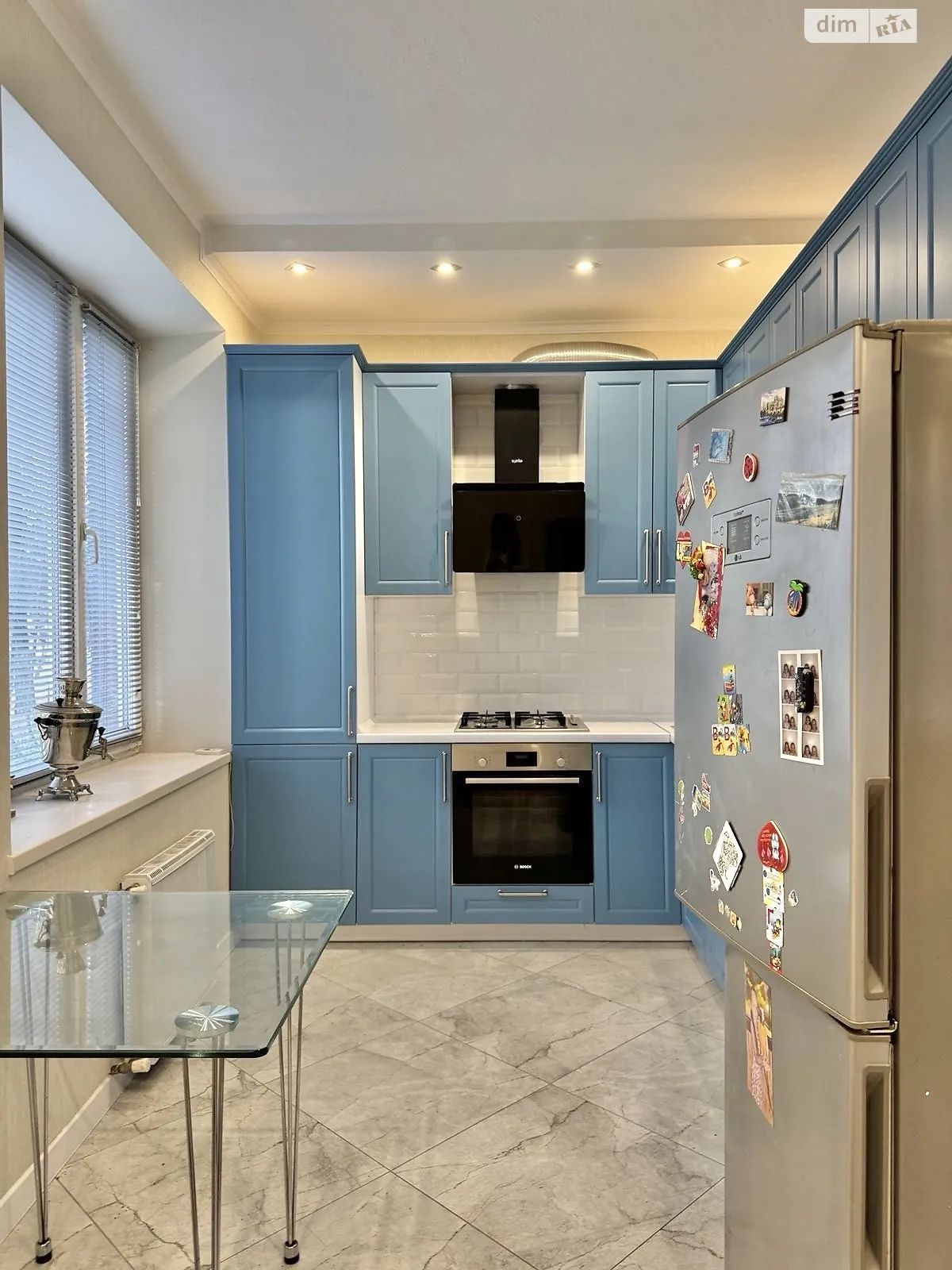 Продается 3-комнатная квартира 72 кв. м в Кривом Роге, ул. Вадима Гурова(Постышева) - фото 1