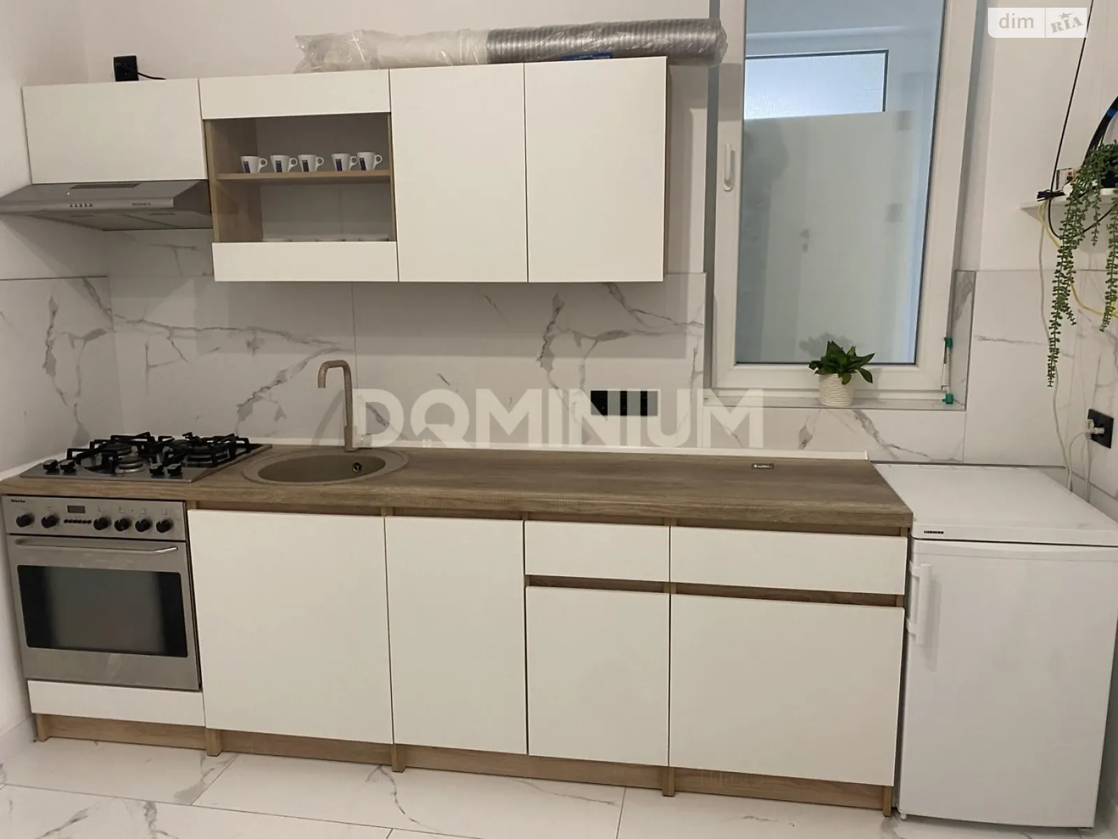 Сдается в аренду одноэтажный дом 62 кв. м с камином, цена: 300 € - фото 1