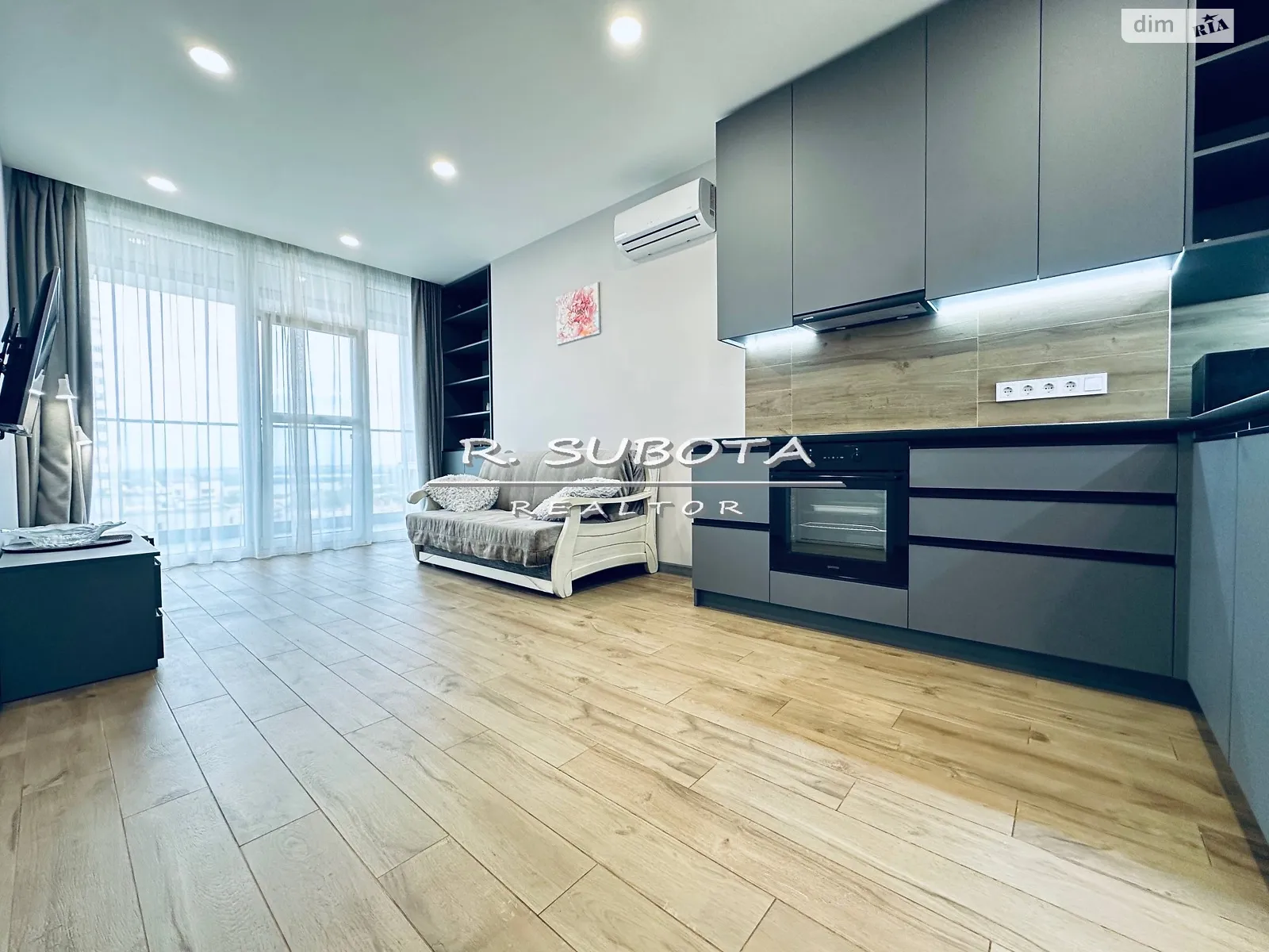 Сдается в аренду 1-комнатная квартира 66 кв. м в Днепре, ул. Вернадского Владимира, 29К - фото 1