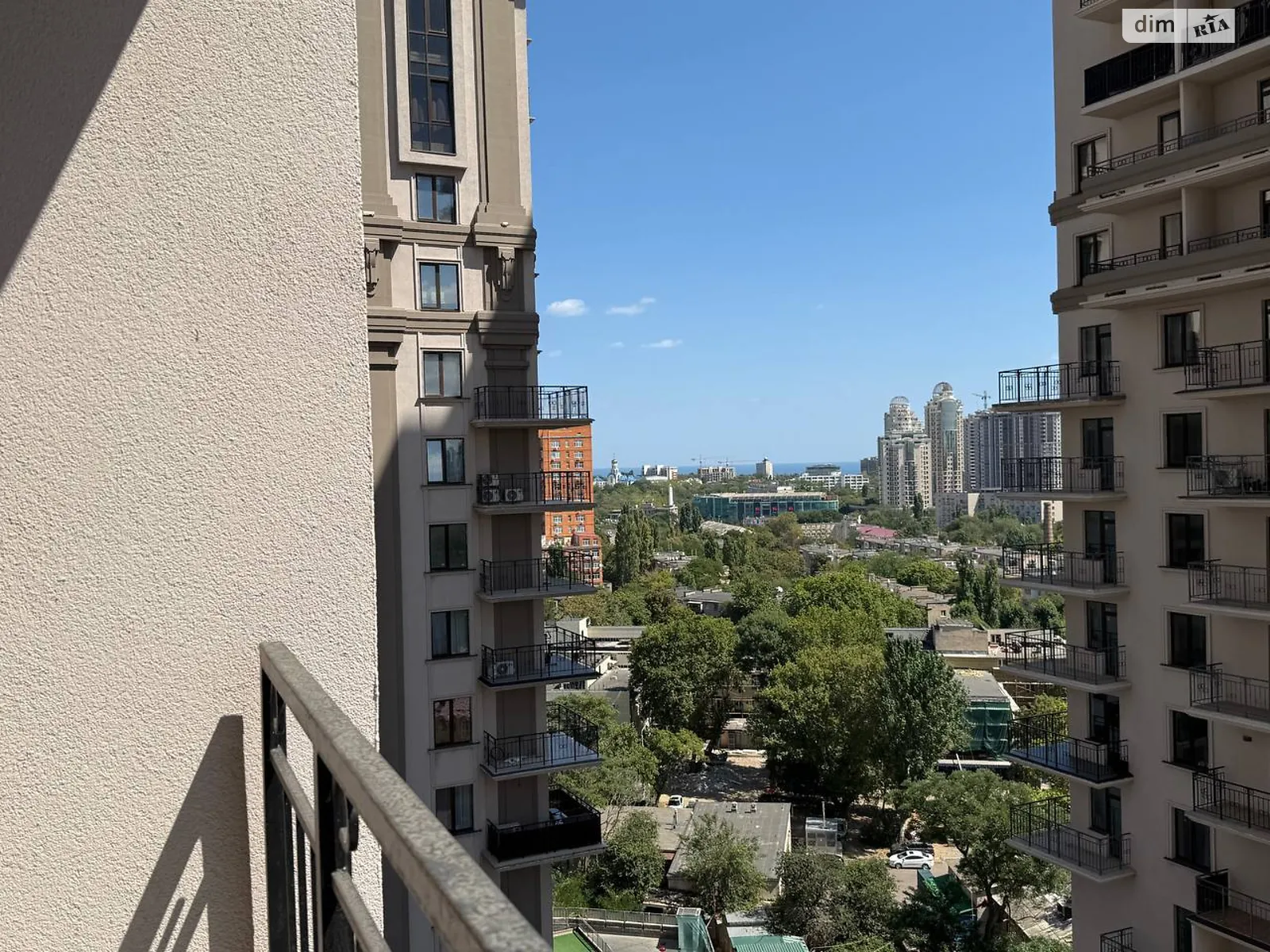 Продається 1-кімнатна квартира 45.27 кв. м у Одесі, Фонтанська дор., 25 - фото 1