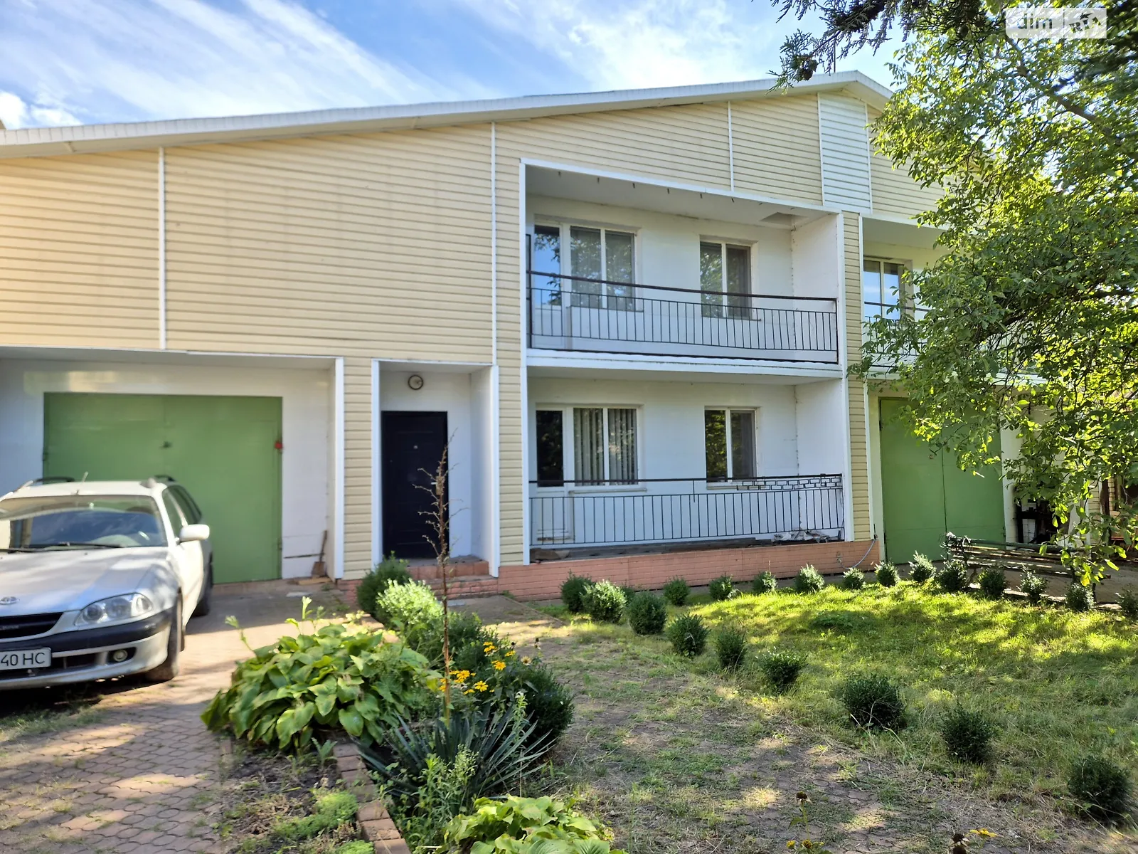 Продается дом на 2 этажа 340 кв. м с баней/сауной, цена: 65000 $ - фото 1
