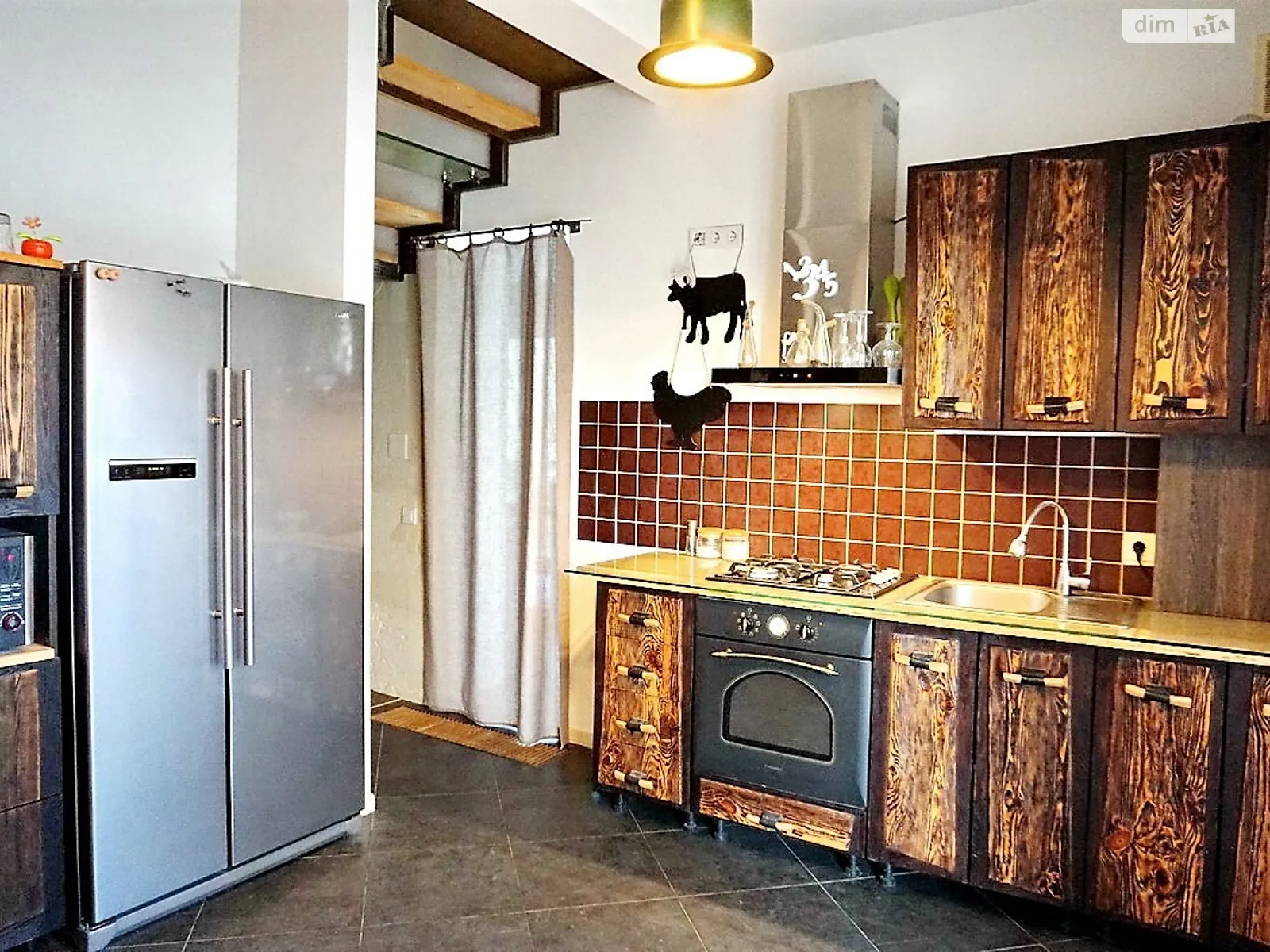 Продается дом на 2 этажа 201 кв. м с балконом, цена: 118000 $ - фото 1