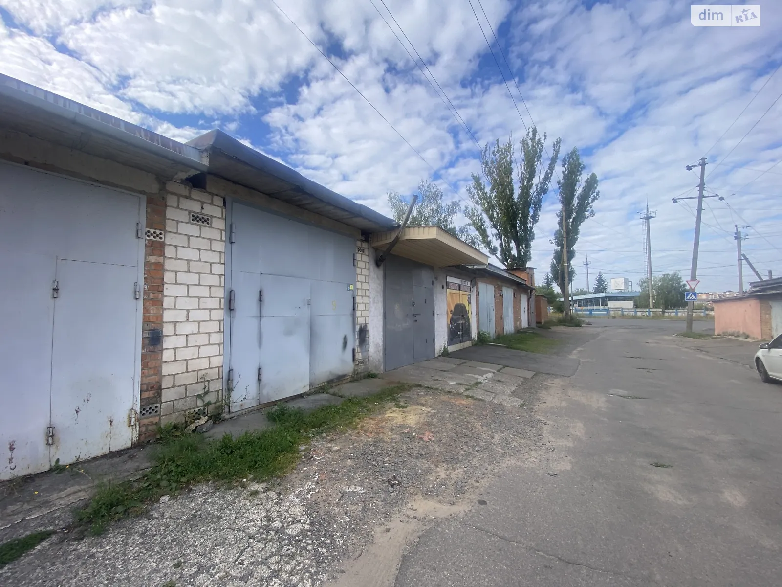 Продается место в гаражном кооперативе универсальный на 32 кв. м, цена: 13000 $ - фото 1