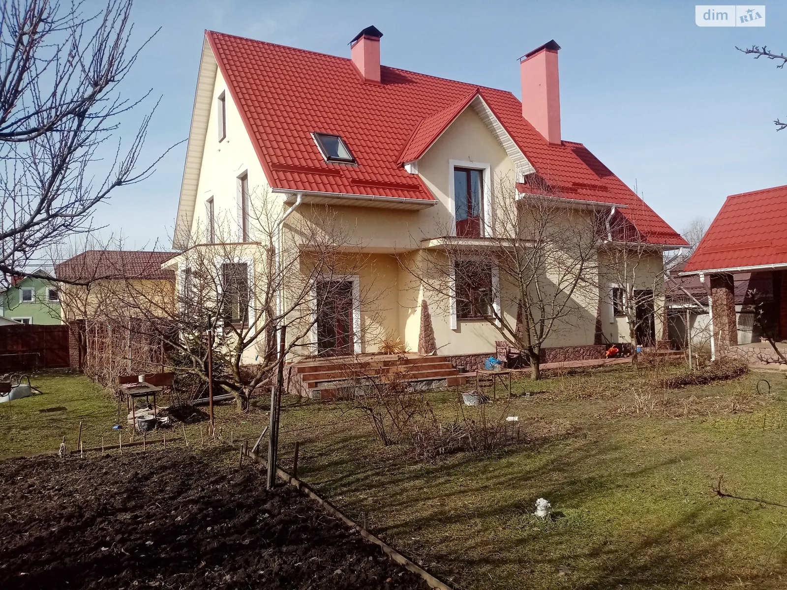 Продается дом на 2 этажа 320 кв. м с участком, цена: 209900 $ - фото 1