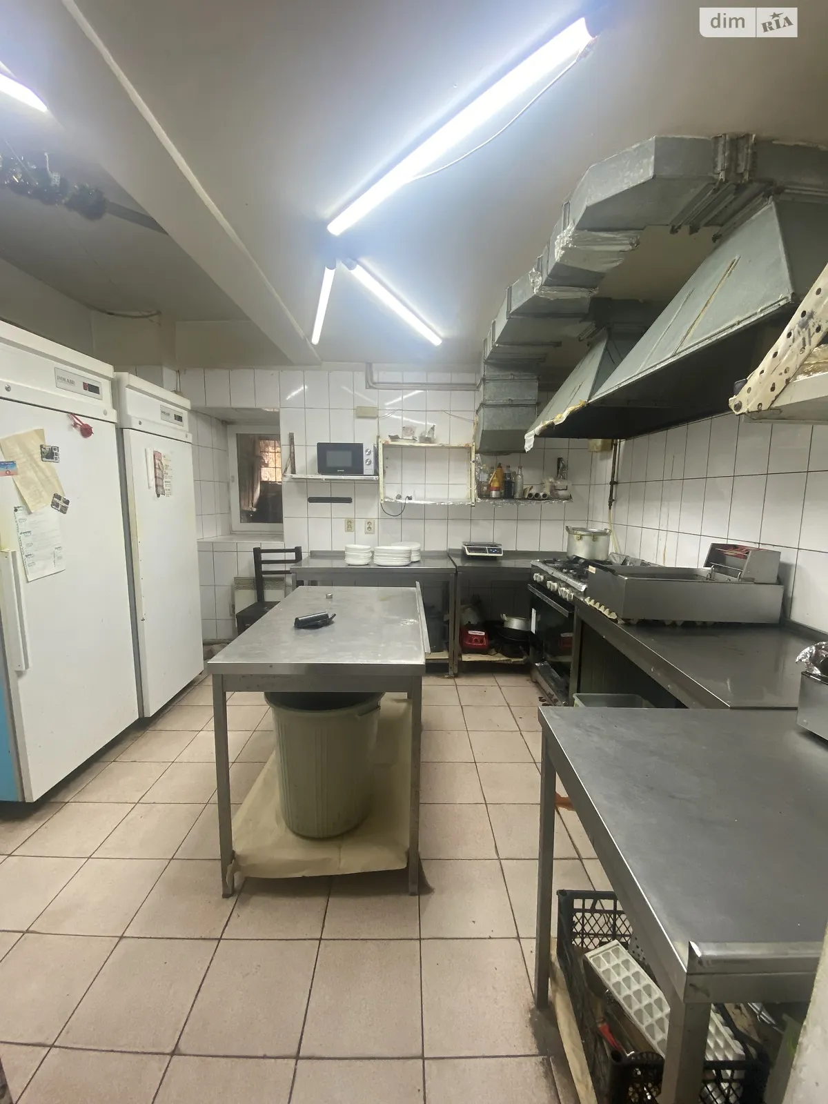 Сдается в аренду помещения свободного назначения 168 кв. м в 4-этажном здании, цена: 33000 грн - фото 1