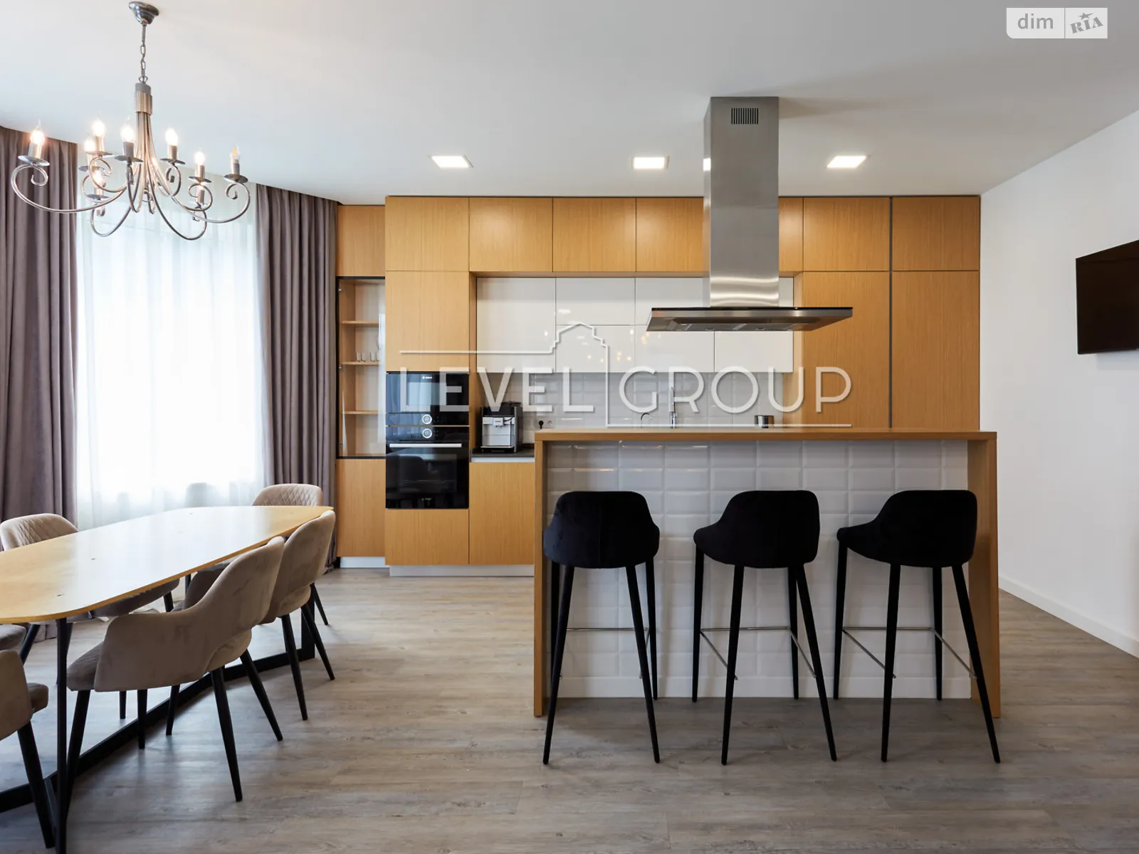 Продається будинок 2 поверховий 273.3 кв. м з ділянкою, цена: 385000 $ - фото 1