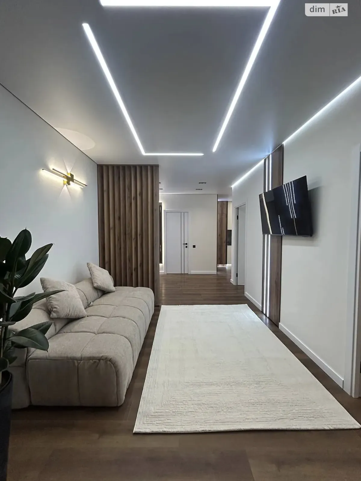 Продається 2-кімнатна квартира 66 кв. м у Івано-Франківську, вул. Княгинин, 44 - фото 1