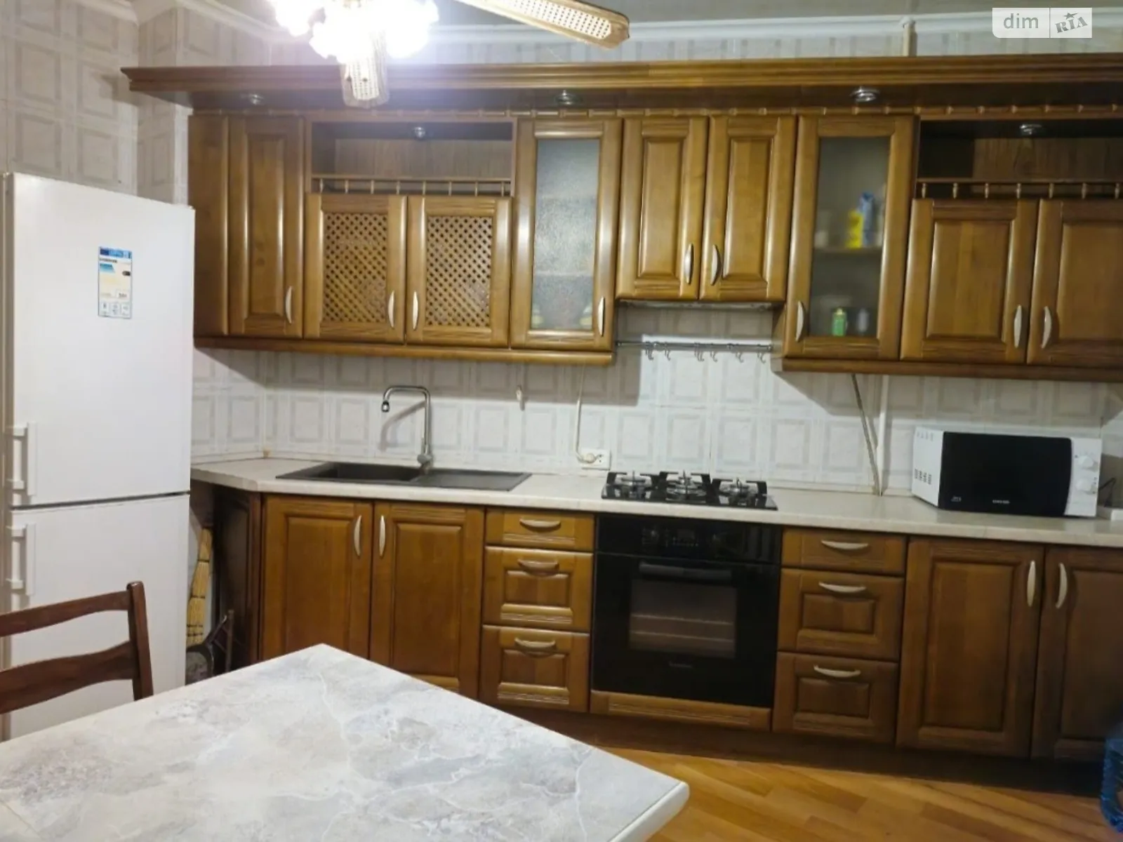 Продается 2-комнатная квартира 68 кв. м в Белой Церкви, ул. Таращанская, 163А - фото 1