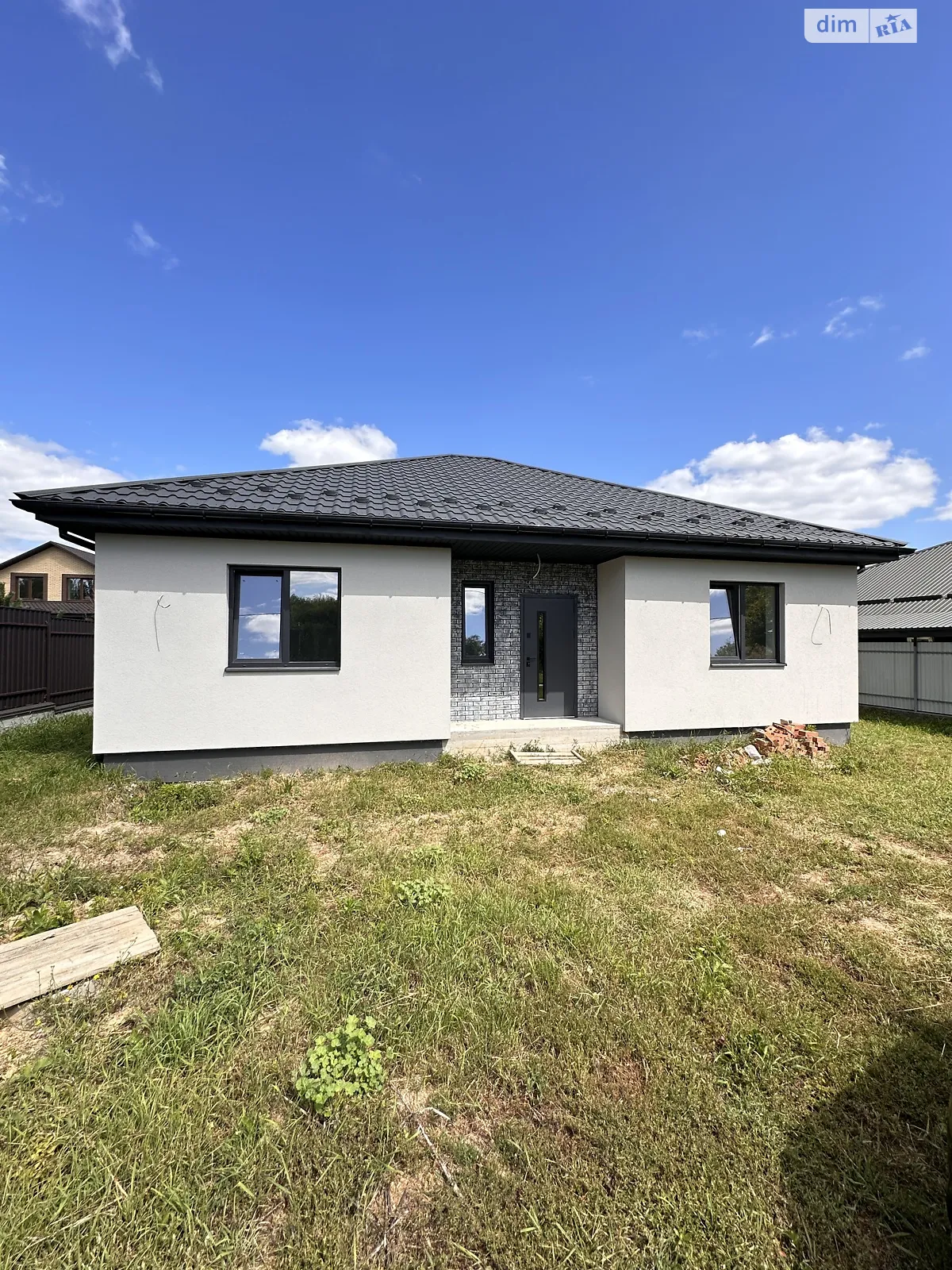 Продається одноповерховий будинок 96 кв. м з подвалом, цена: 75000 $ - фото 1
