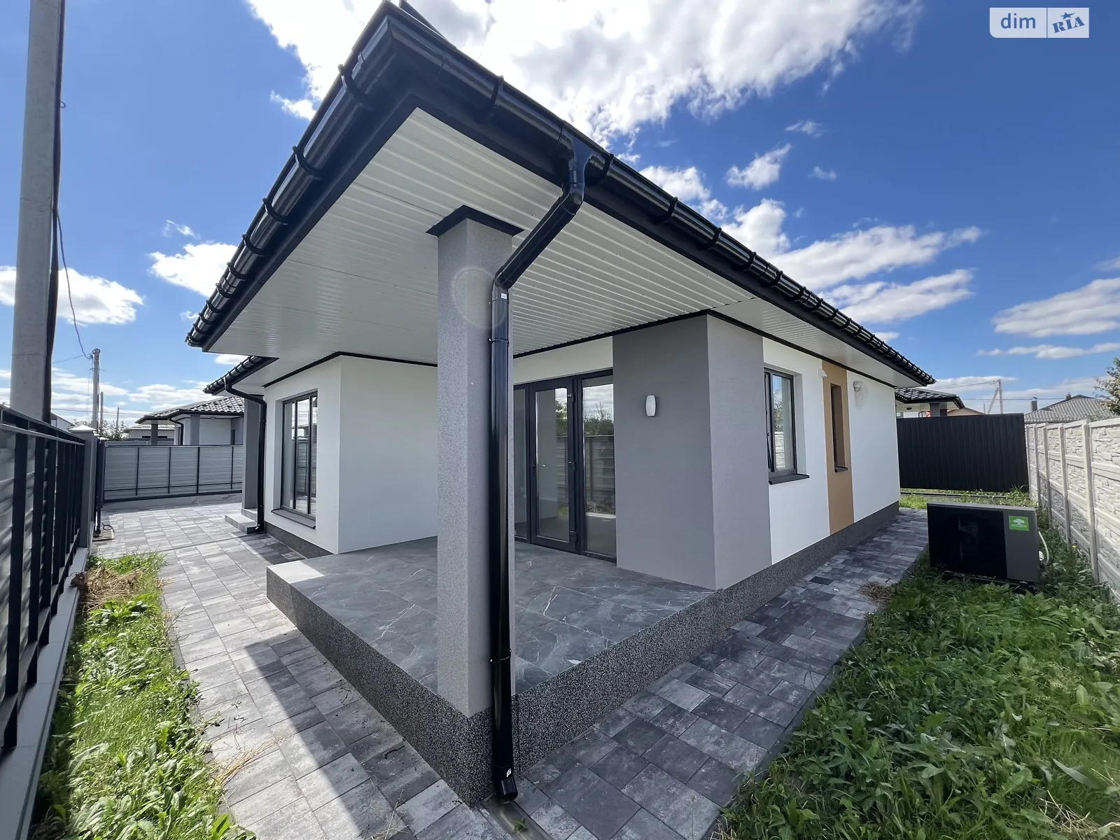 Продается одноэтажный дом 98 кв. м с террасой, цена: 145000 $ - фото 1