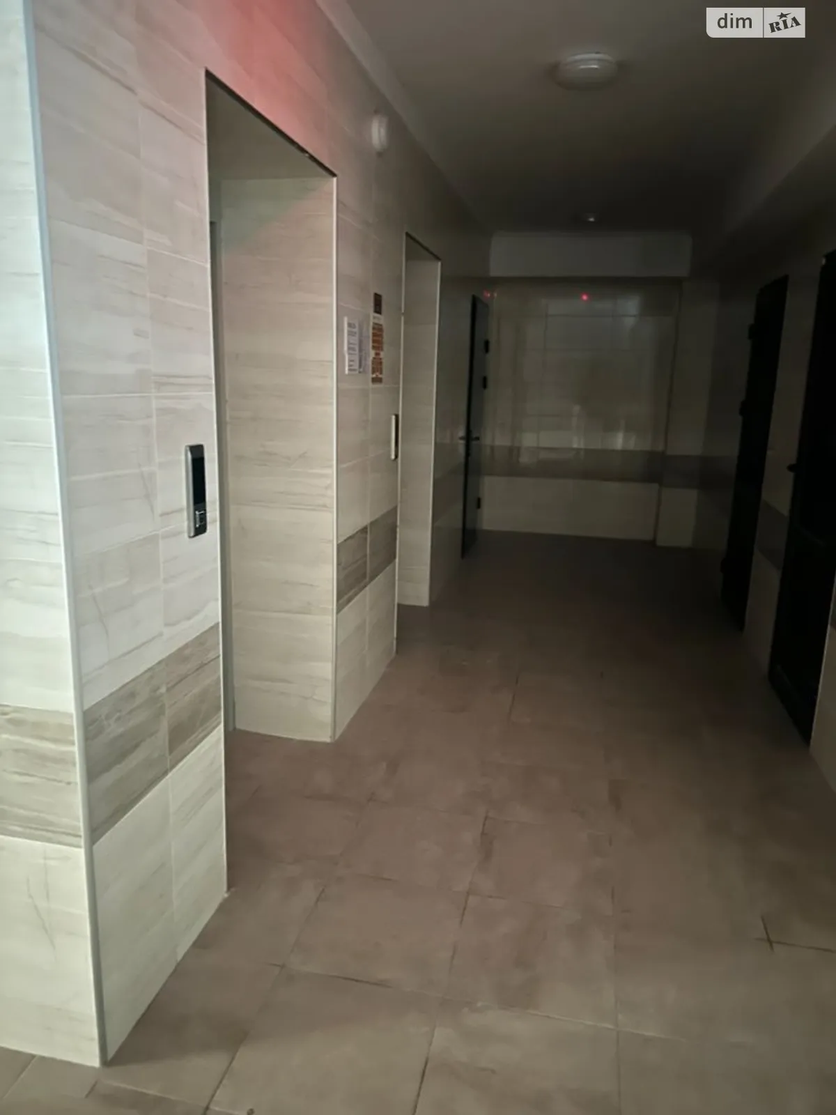 Продается 1-комнатная квартира 53.7 кв. м в Хмельницком, ул. Заречанская - фото 1
