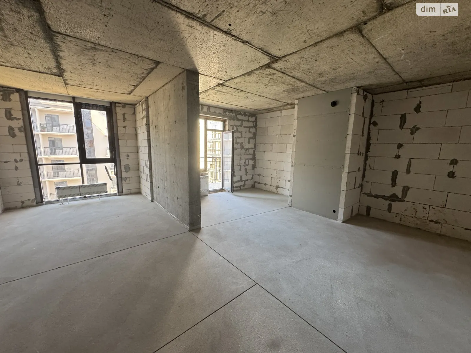 Продается 1-комнатная квартира 51 кв. м в Одессе, Фонтанская дор., 25 корпус 2 - фото 1