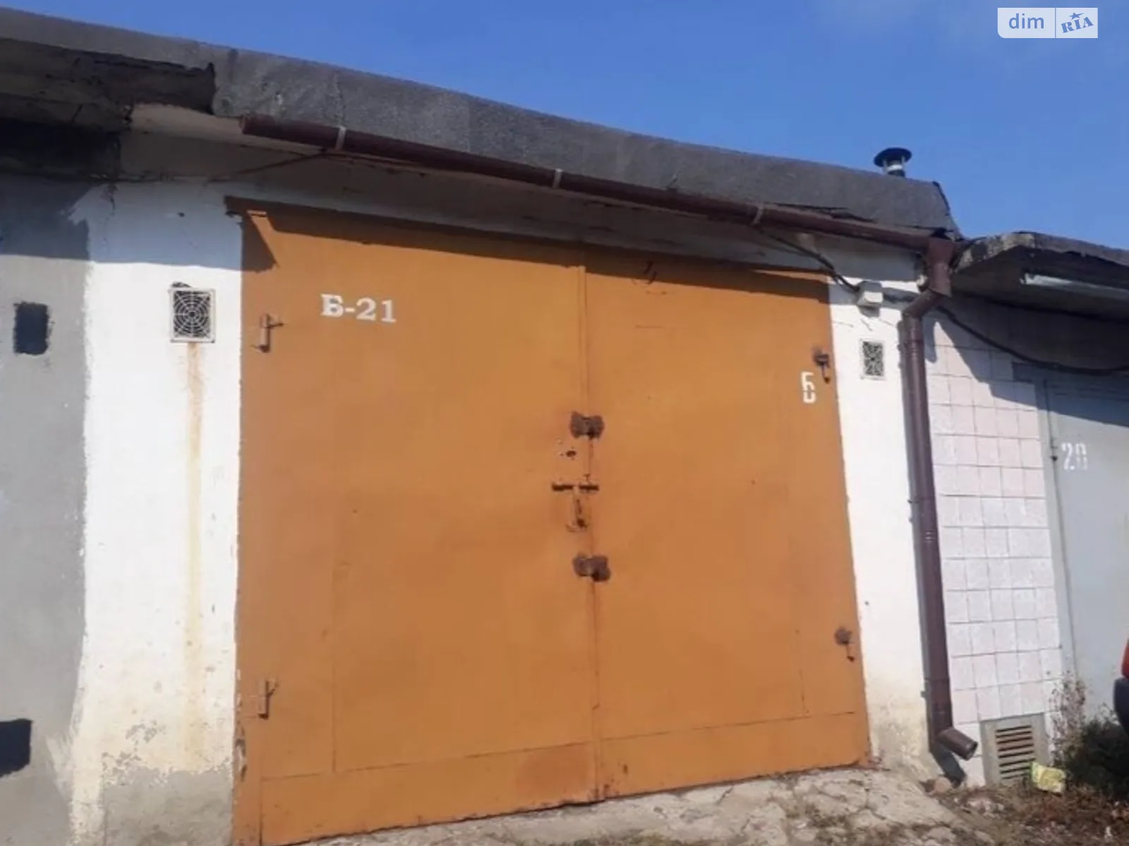 Продается место в гаражном кооперативе под бус на 19.1 кв. м, цена: 8500 $ - фото 1