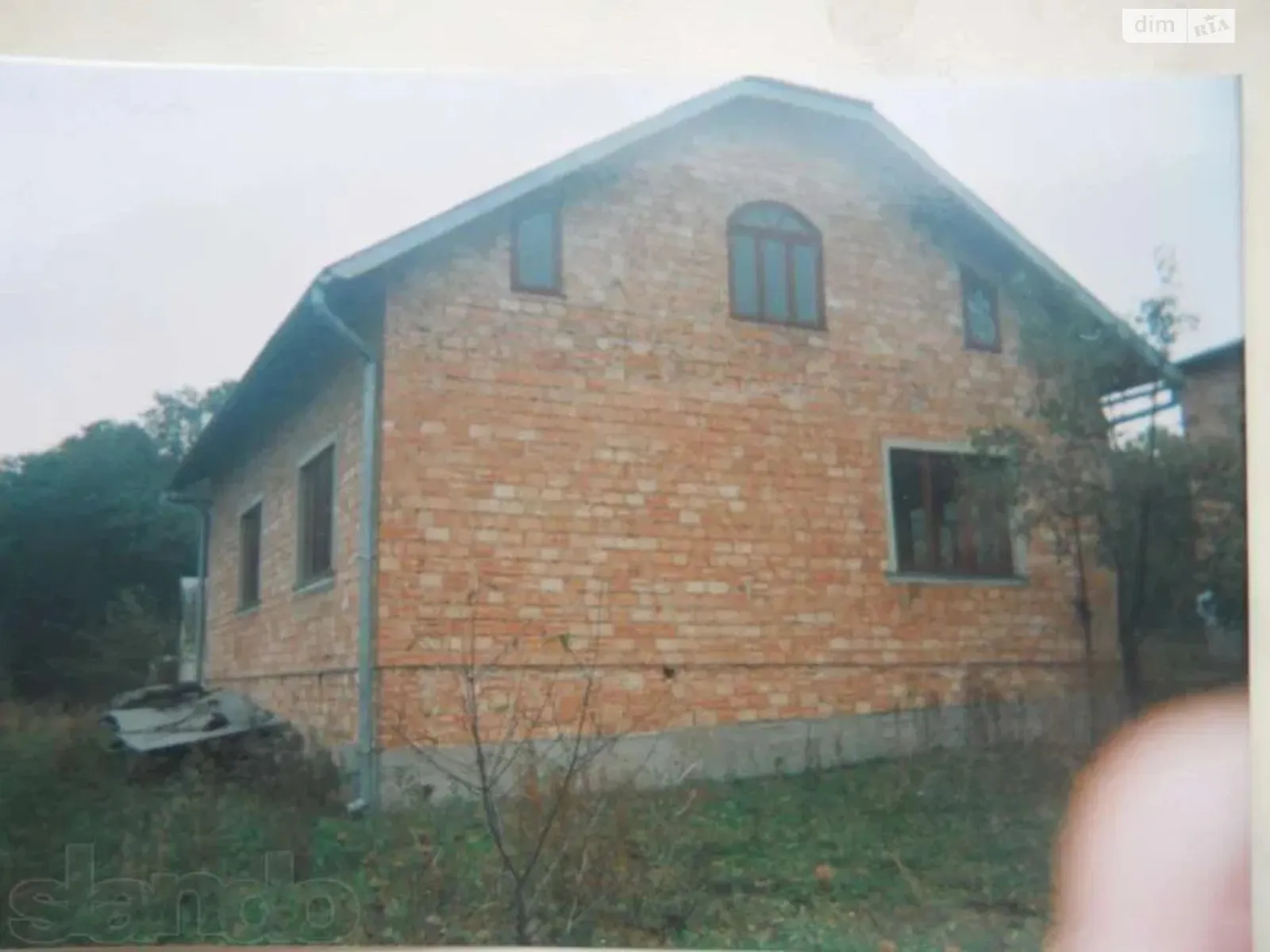 Продается дом на 2 этажа 102 кв. м с камином, цена: 28000 $ - фото 1
