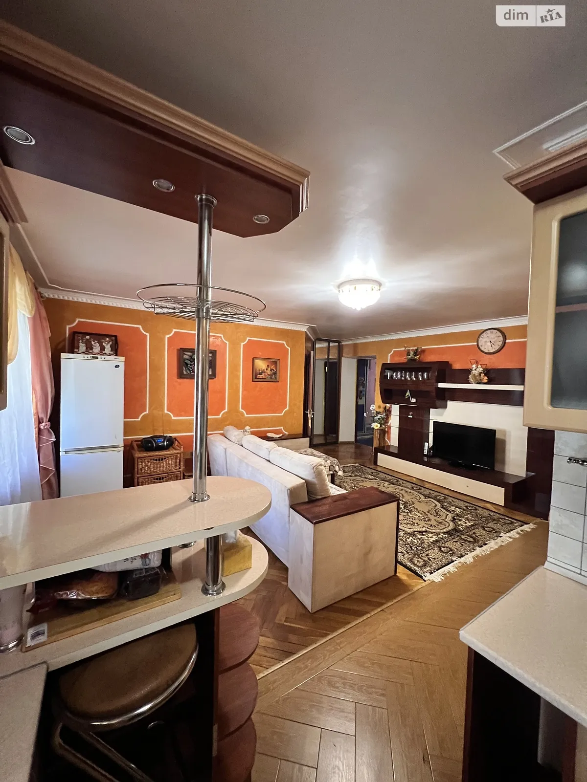 3-комнатная квартира 78 кв. м в Тернополе, ул. Драгоманова, 4 - фото 1