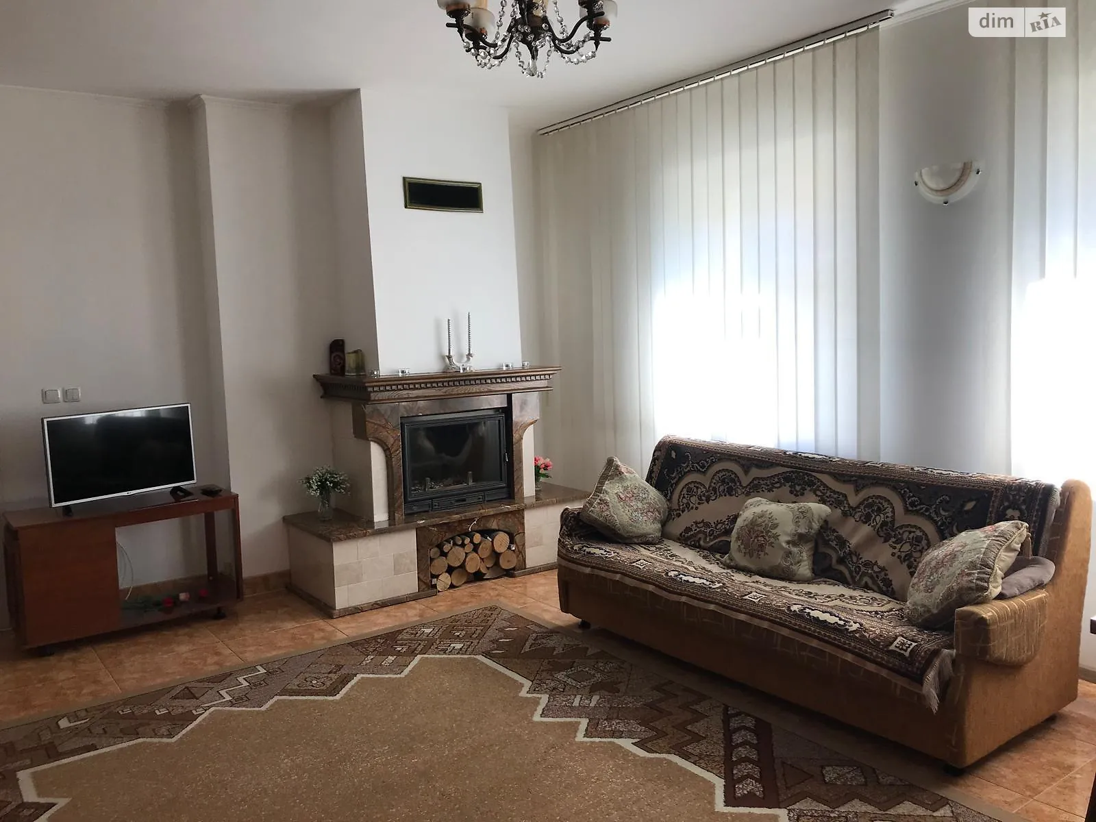 Продается дом на 3 этажа 475 кв. м с балконом, цена: 215000 $ - фото 1