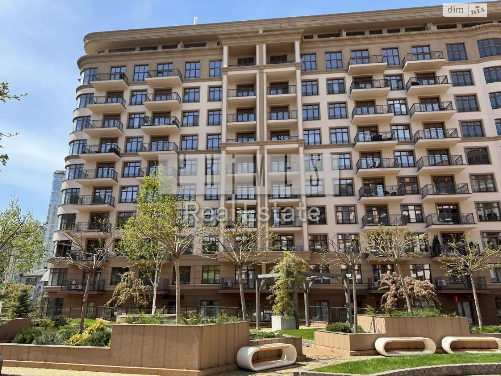 Продается 1-комнатная квартира 50 кв. м в Киеве, ул. Михаила Бойчука, 19А - фото 1