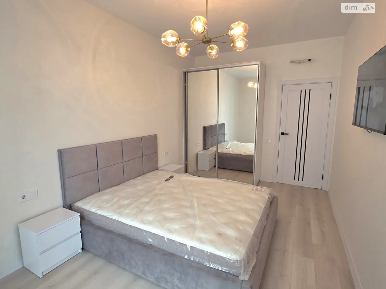 Сдается в аренду 1-комнатная квартира 40 кв. м в Одессе, ул. Краснова, 1Г - фото 1