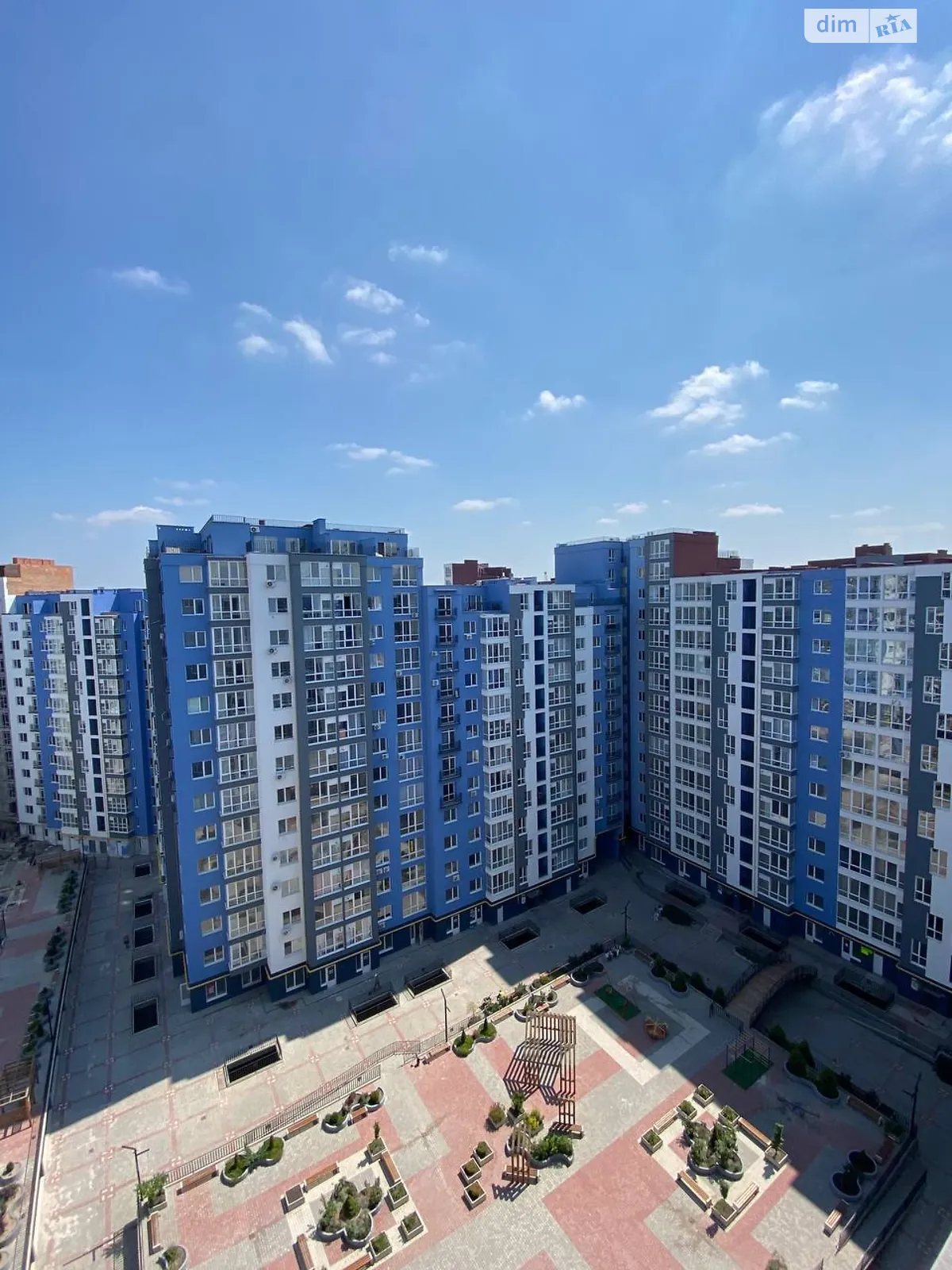 Продается 2-комнатная квартира 93 кв. м в Ивано-Франковске, ул. Княгинин, 44 корпус 12 - фото 1