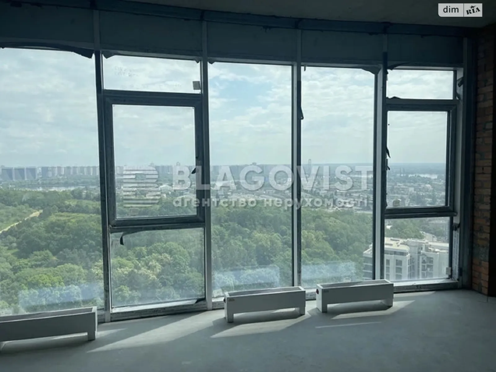 Продается 1-комнатная квартира 80.1 кв. м в Киеве, ул. Бусловская, 12 - фото 1