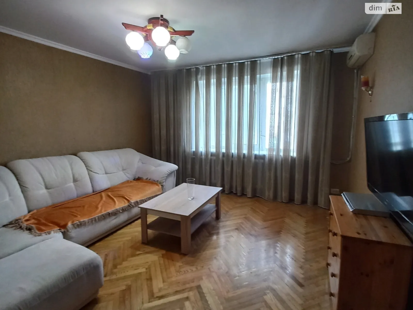 Продається 4-кімнатна квартира 74 кв. м у Коцюбинському, вул. Доківська, 9 - фото 1