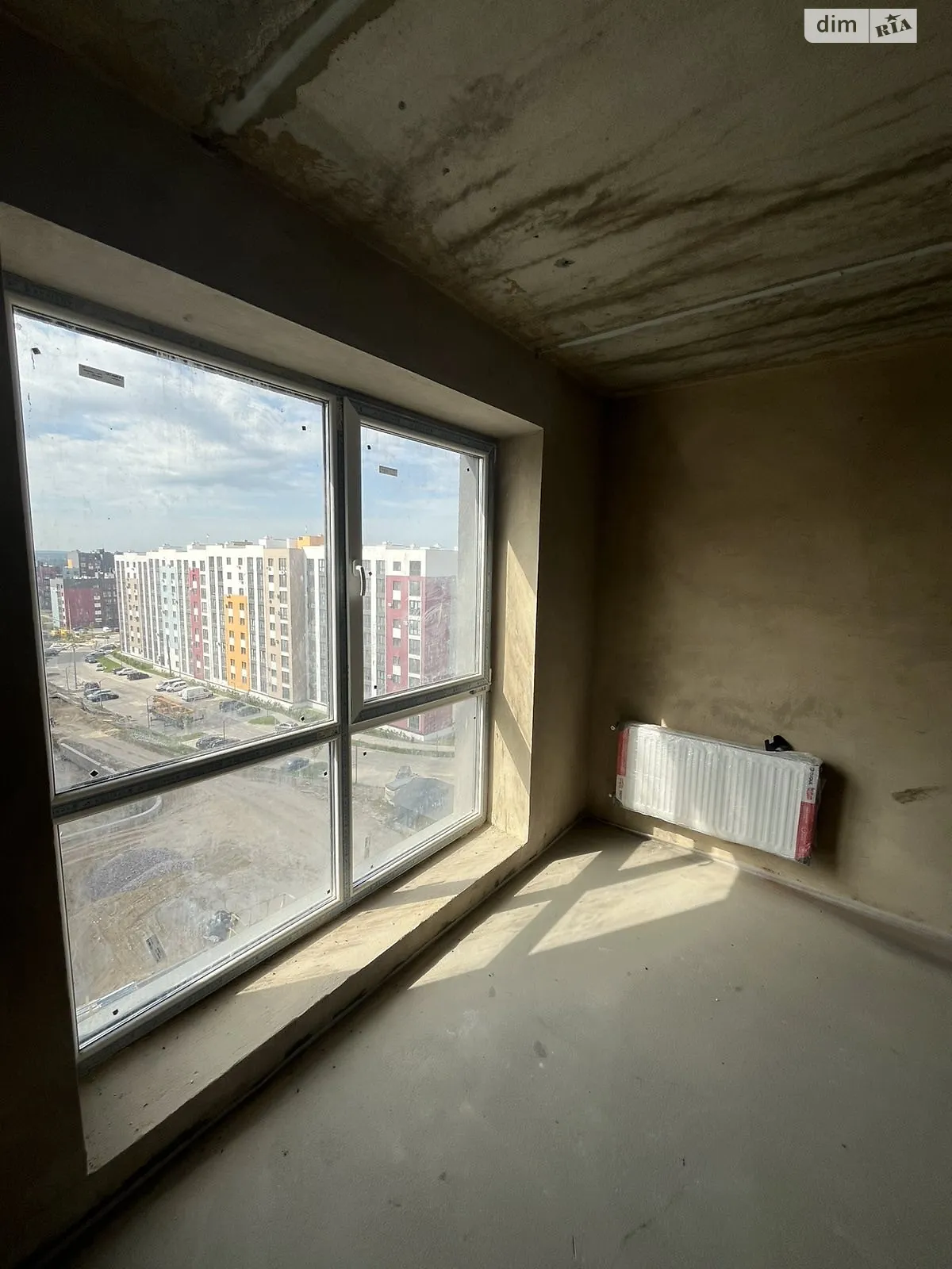 Продается 1-комнатная квартира 46.5 кв. м в Ровно, ул. Студенческая, 24 - фото 1