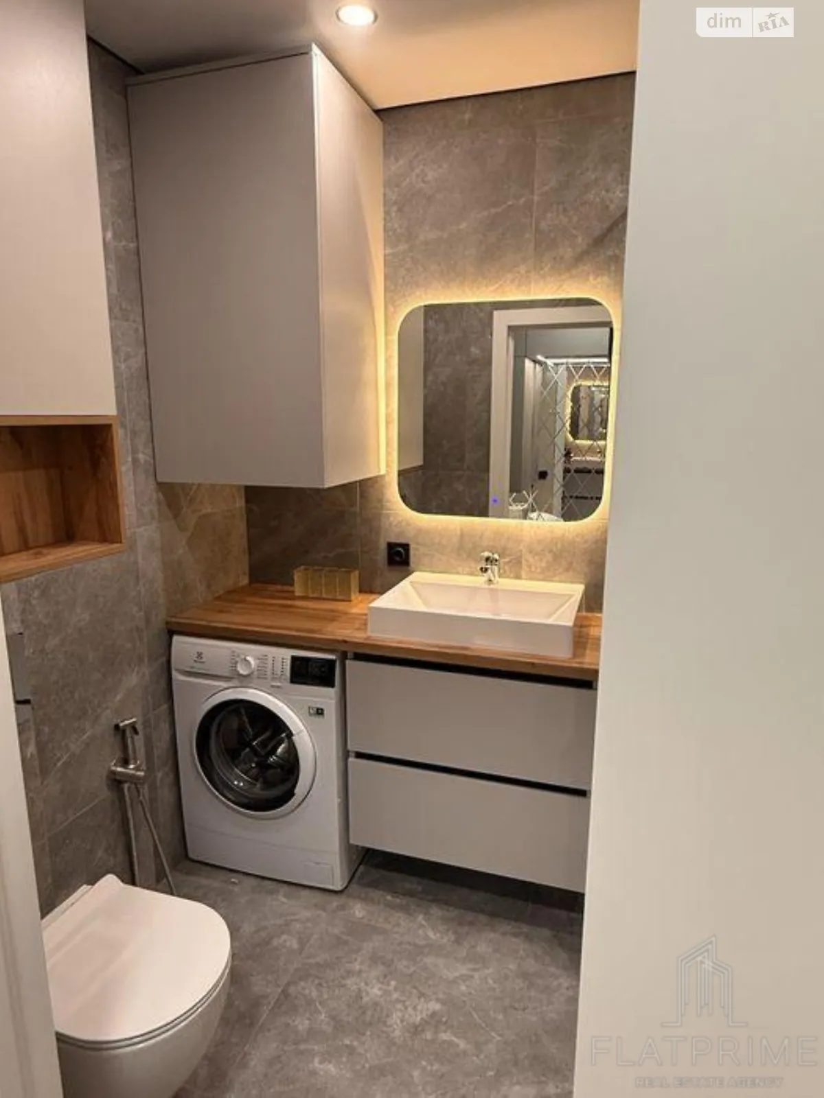 Продается 1-комнатная квартира 41 кв. м в Киеве, ул. Михаила Максимовича, 26 - фото 1