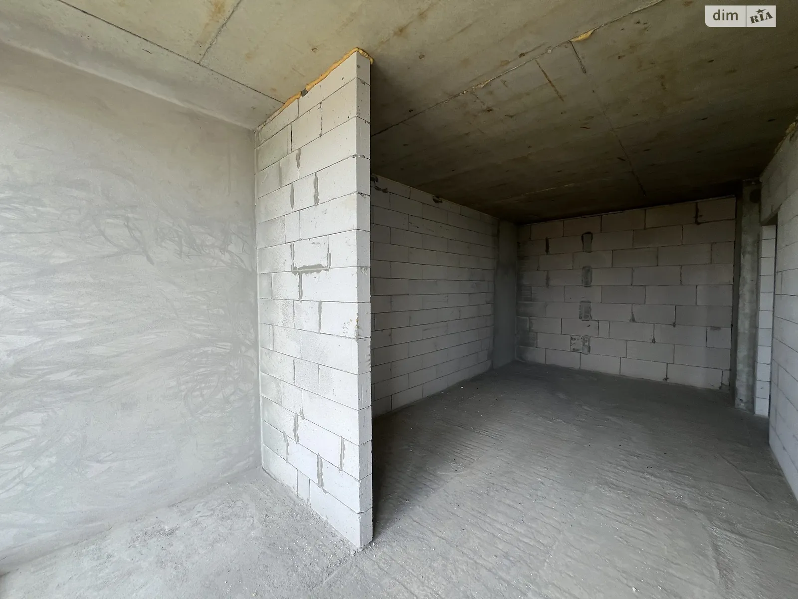 Продается 1-комнатная квартира 43.9 кв. м в Ивано-Франковске, ул. Хоткевича Гната - фото 1