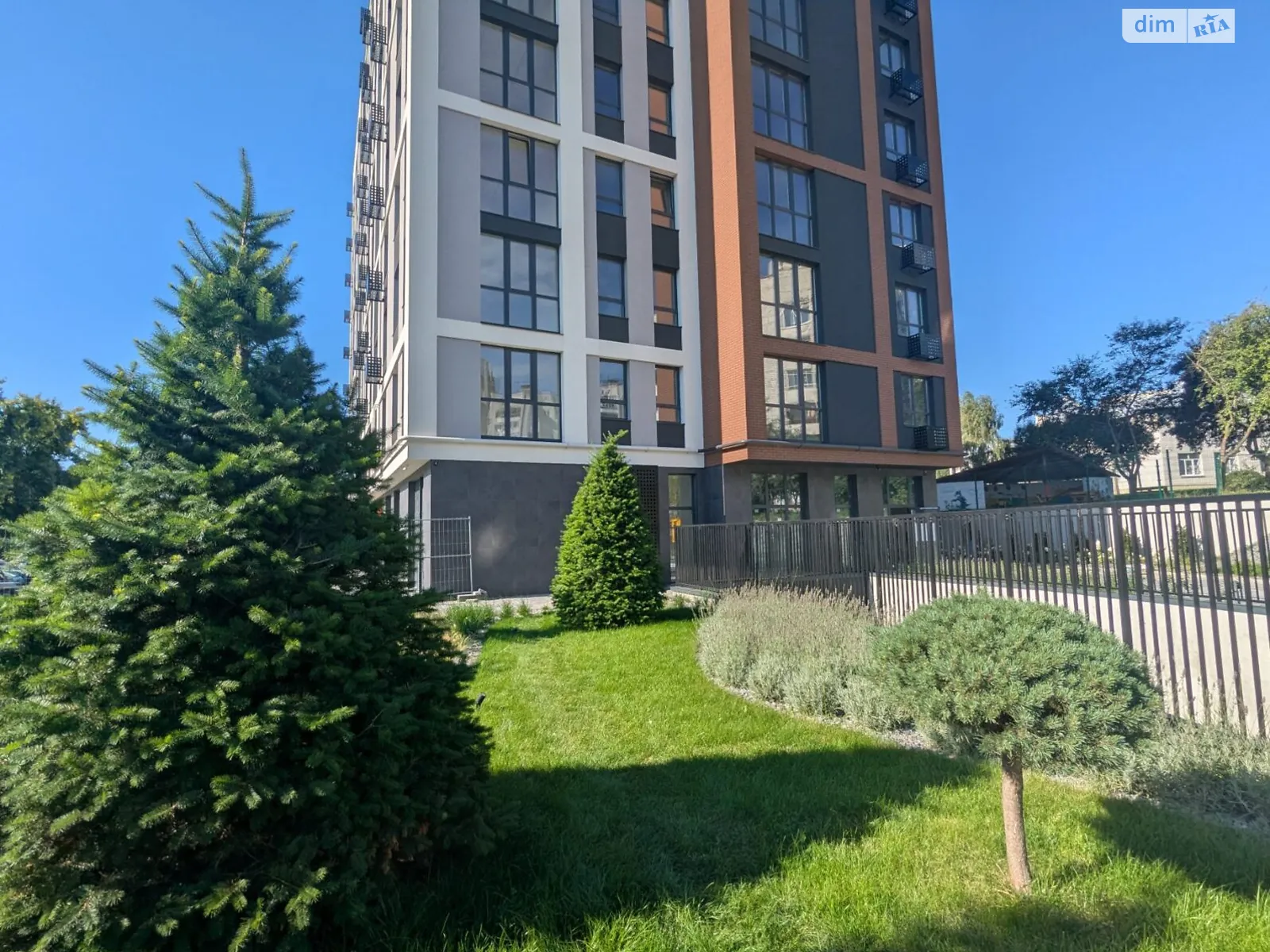 Продается 2-комнатная квартира 60.5 кв. м в Львове, ул. Трилевского, 4А - фото 1