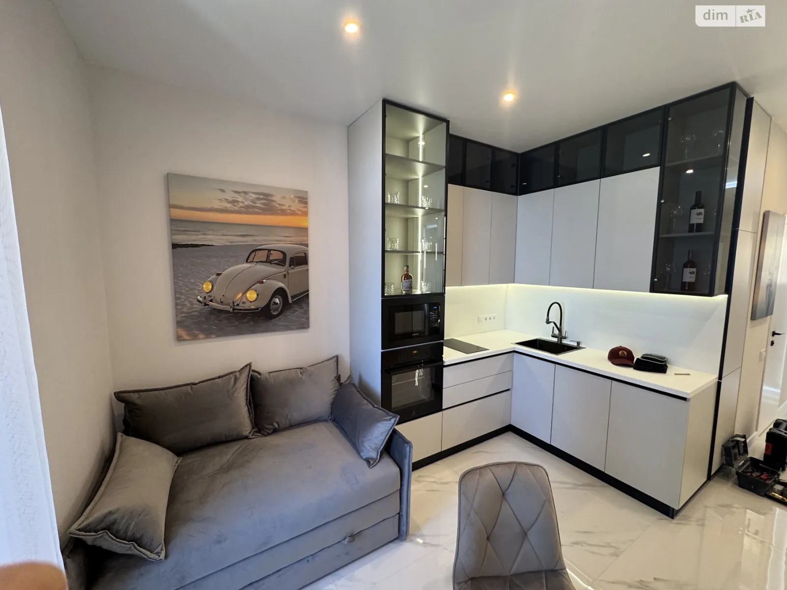 Продається 1-кімнатна квартира 47 кв. м у Одесі, пров. Курортний, 1Б - фото 1