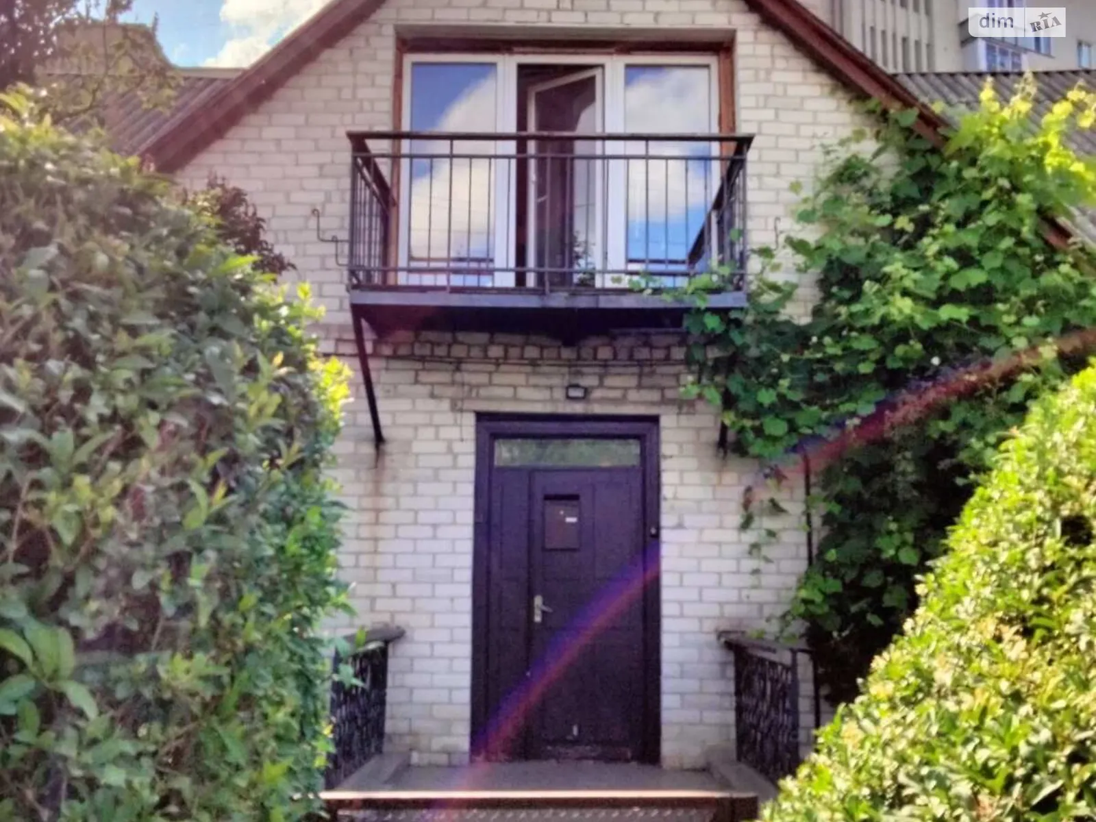 Продается часть дома 131 кв. м с гаражом, цена: 68000 $ - фото 1