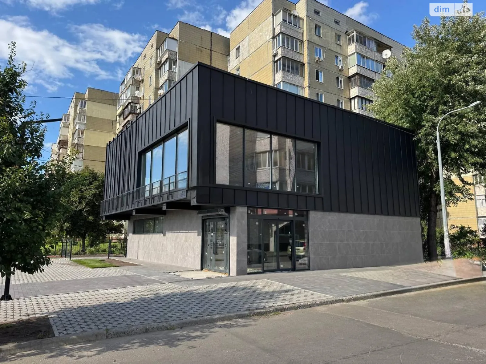 Сдается в аренду помещения свободного назначения 390.6 кв. м в 2-этажном здании, цена: 400000 грн - фото 1