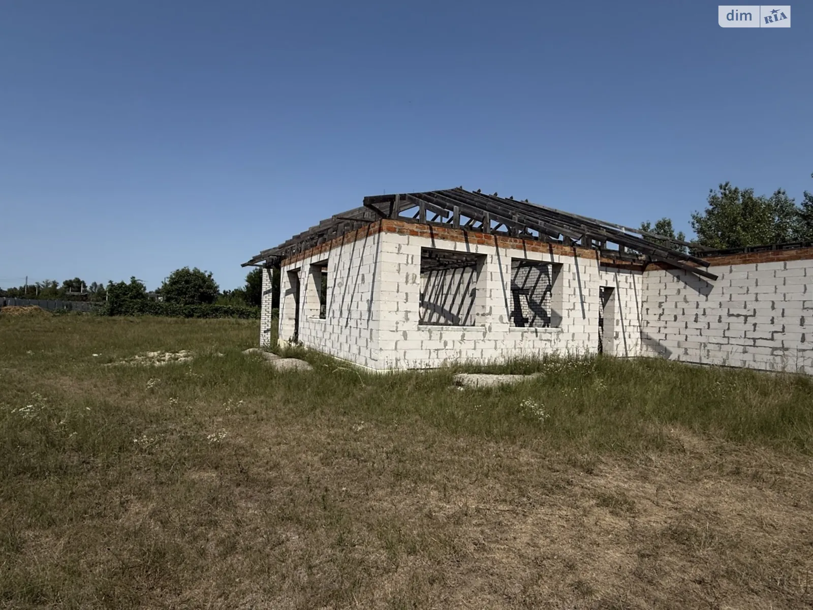 Продается одноэтажный дом 232.7 кв. м с гаражом, цена: 34500 $ - фото 1